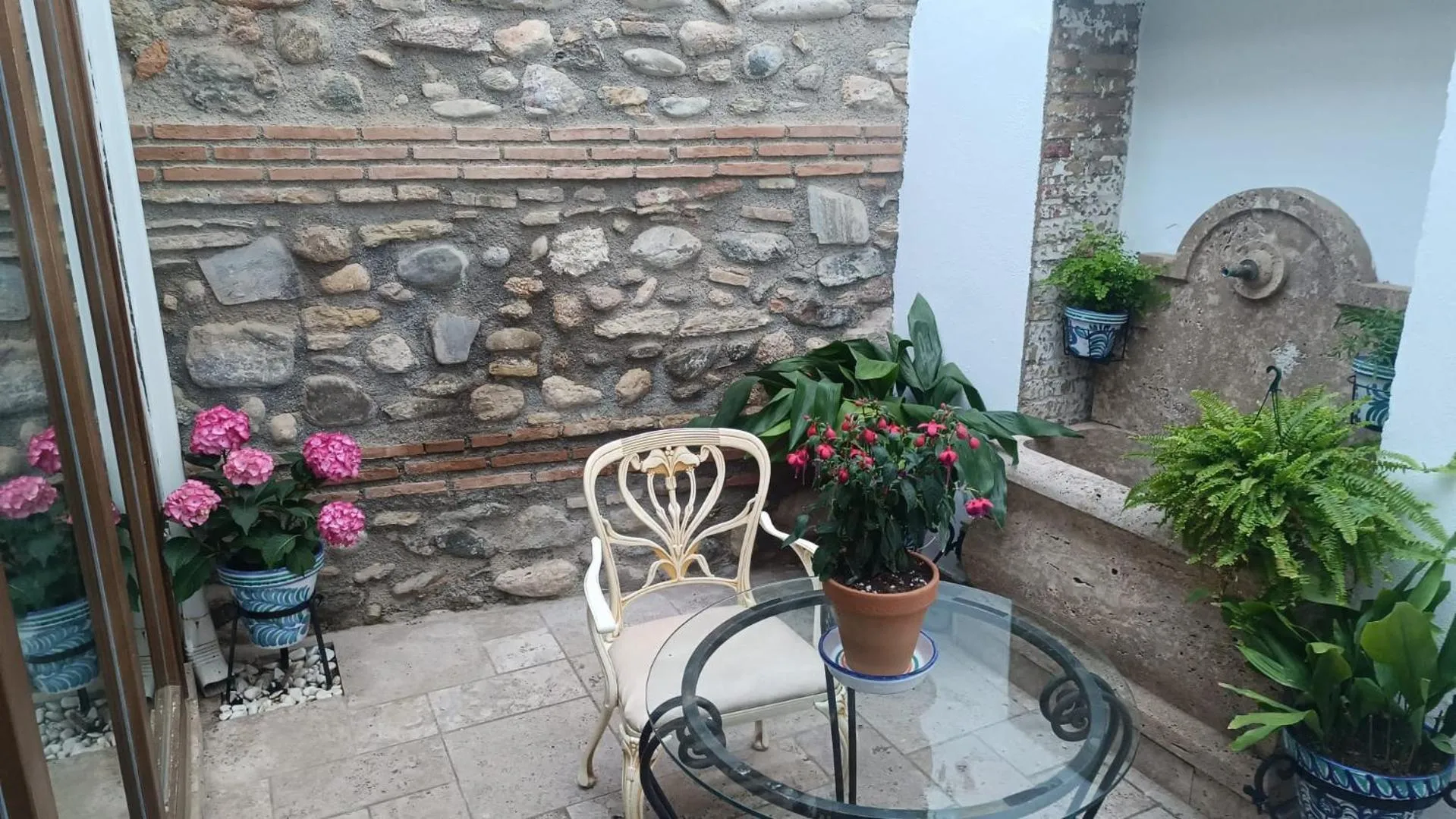 Patio in Suite Comares