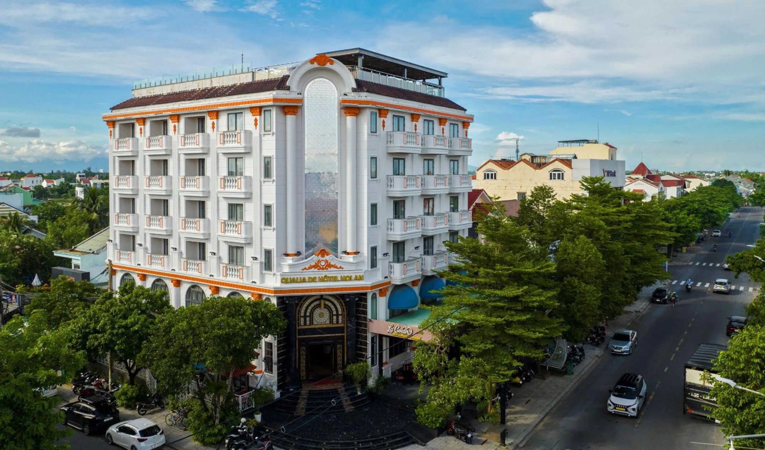 Property building in Qualia De Hôtel Hoi An - Rooftop Bar City View