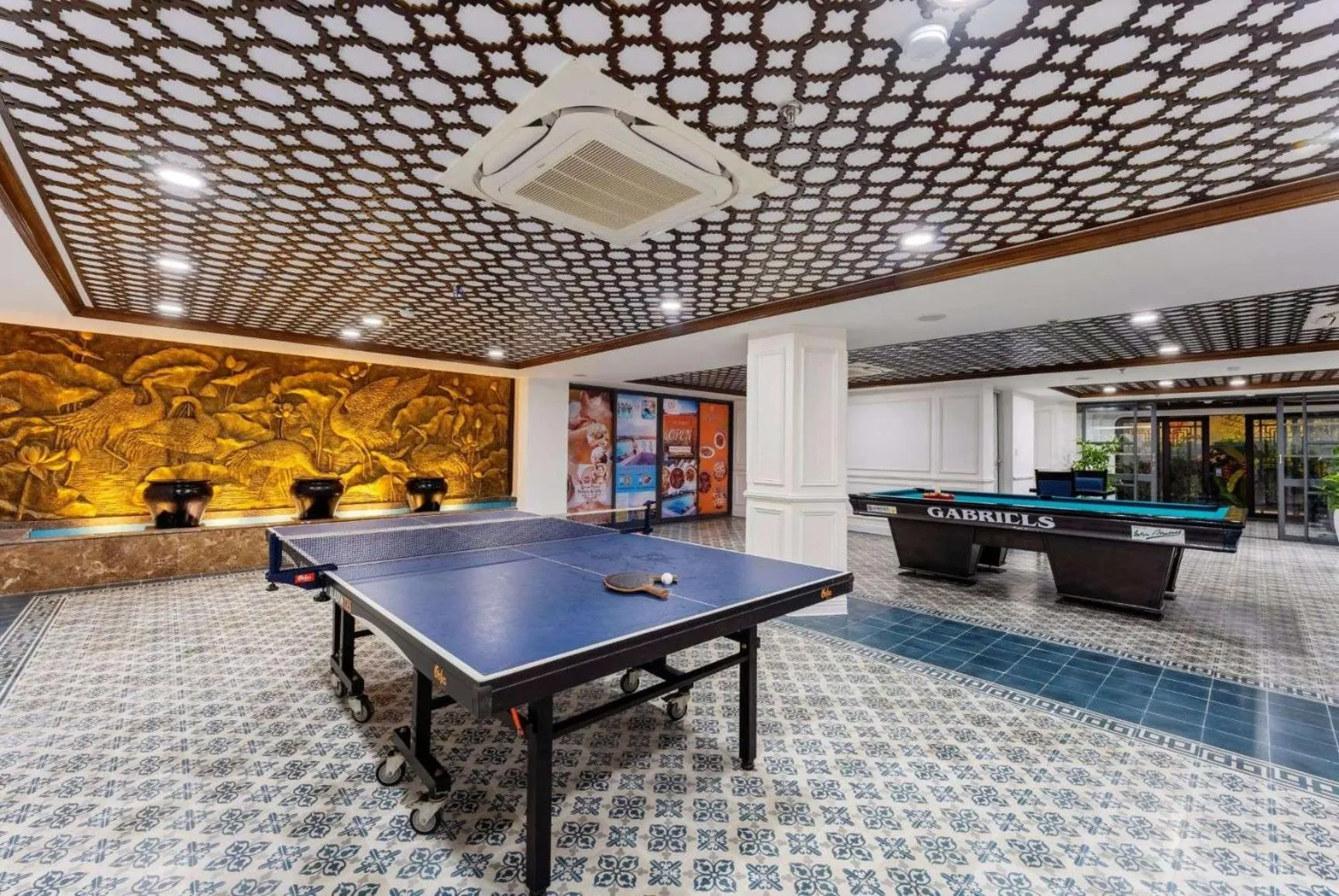 Billiard in Qualia De Hôtel Hoi An - Rooftop Bar City View