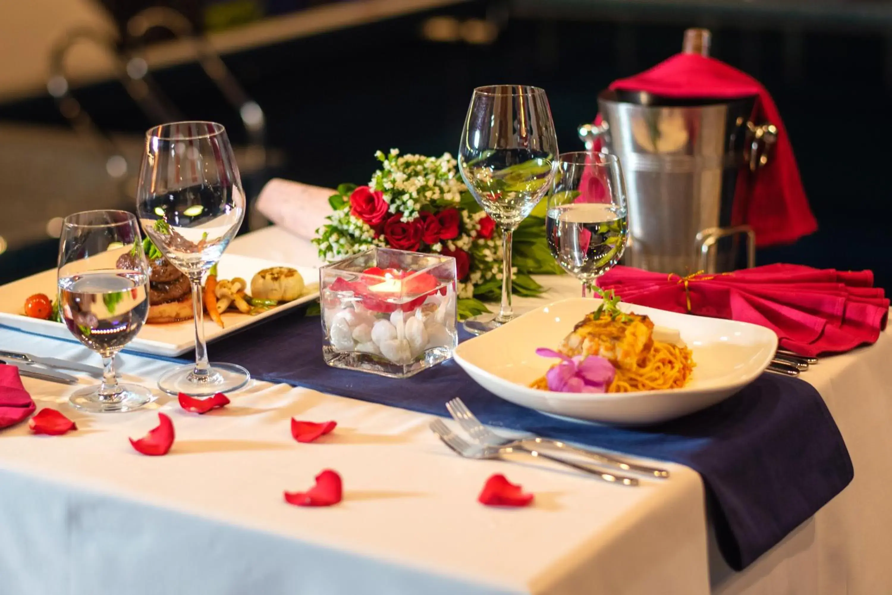 Food and drinks in Qualia De Hôtel Hoi An - Rooftop Bar City View Food and drinks in Qualia De Hôtel Hoi An - Rooftop Bar City View