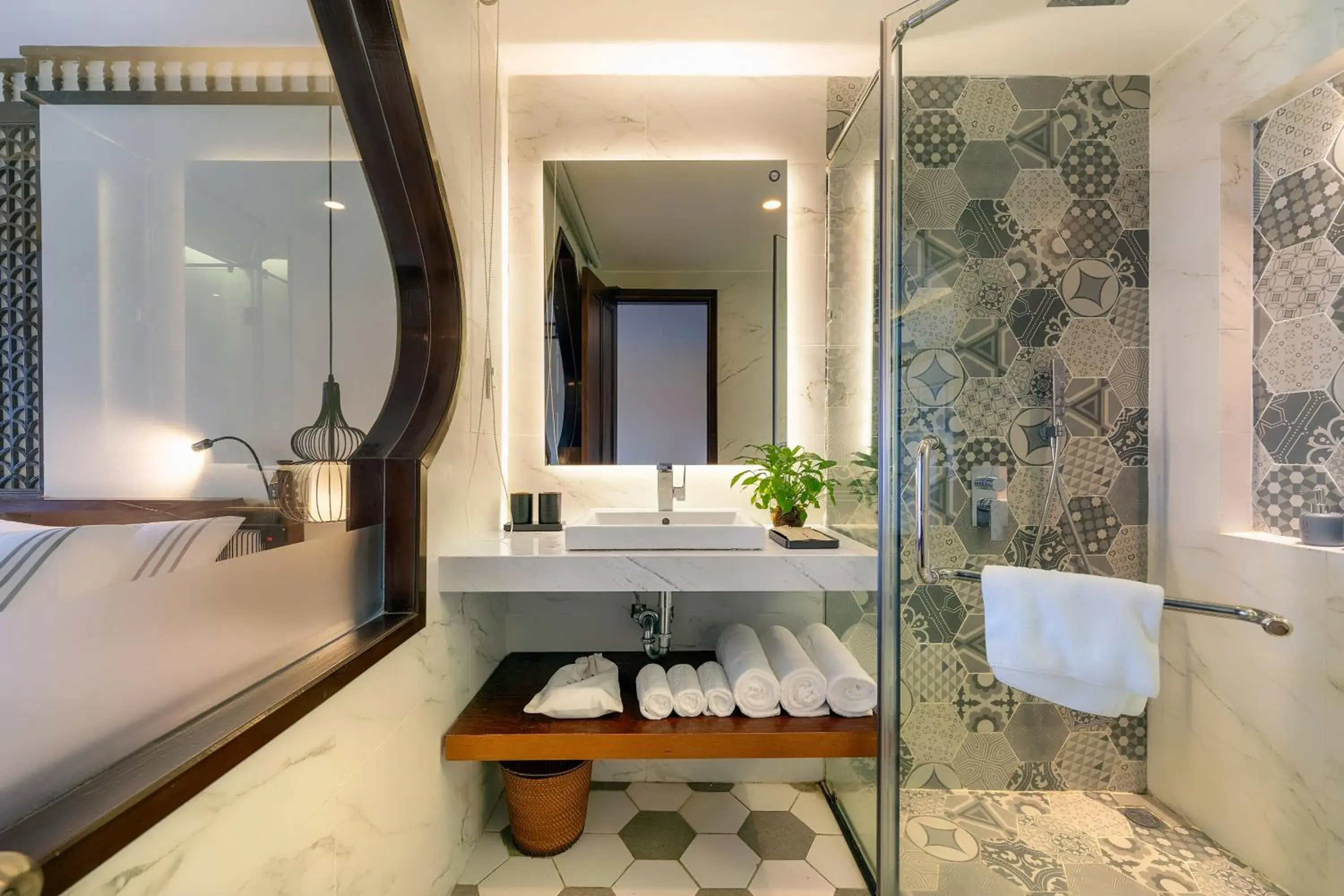 Bathroom, Bed in Qualia De Hôtel Hoi An - Rooftop Bar City View Bathroom, Bed in Qualia De Hôtel Hoi An - Rooftop Bar City View