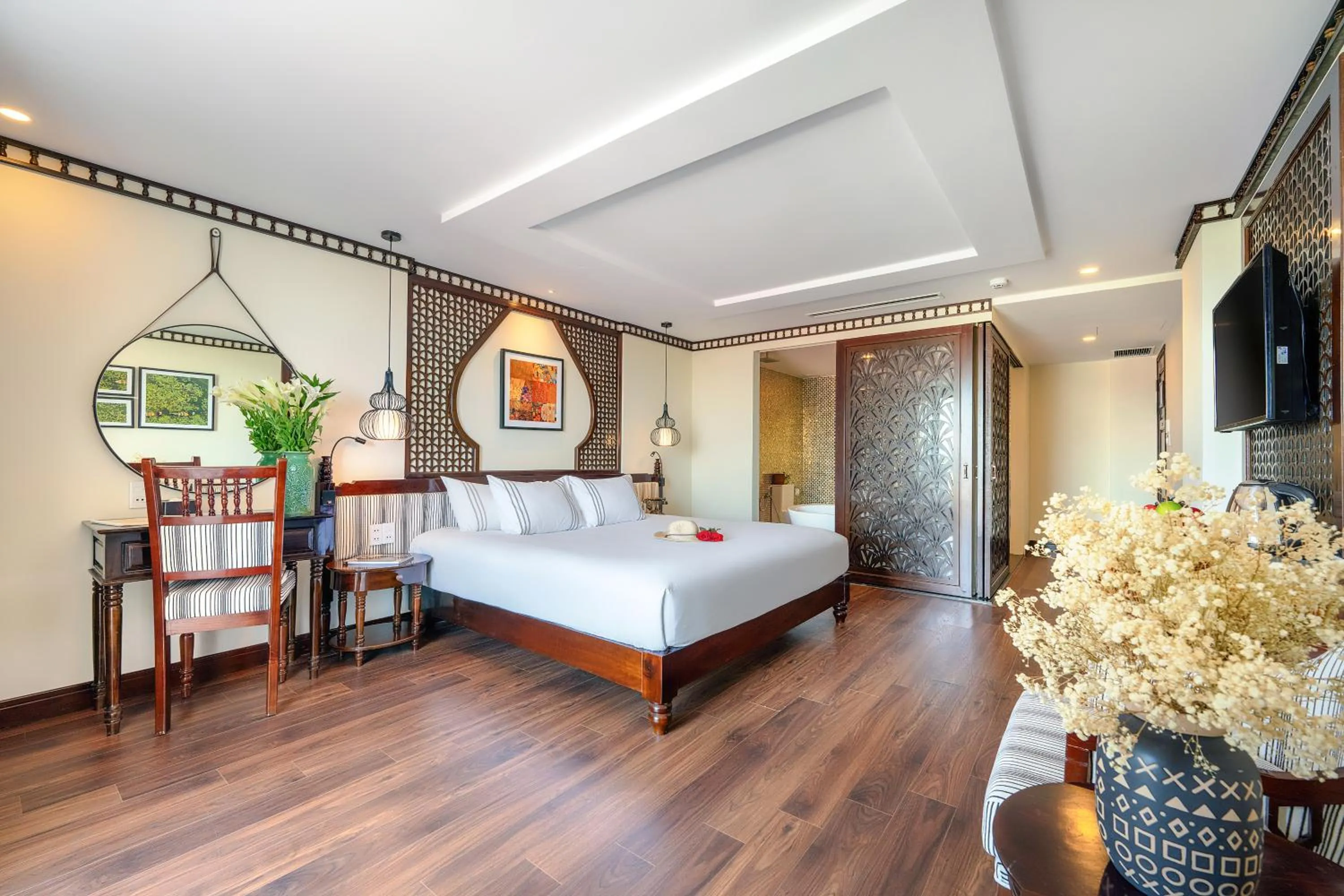 Bed in Qualia De Hôtel Hoi An - Rooftop Bar City View