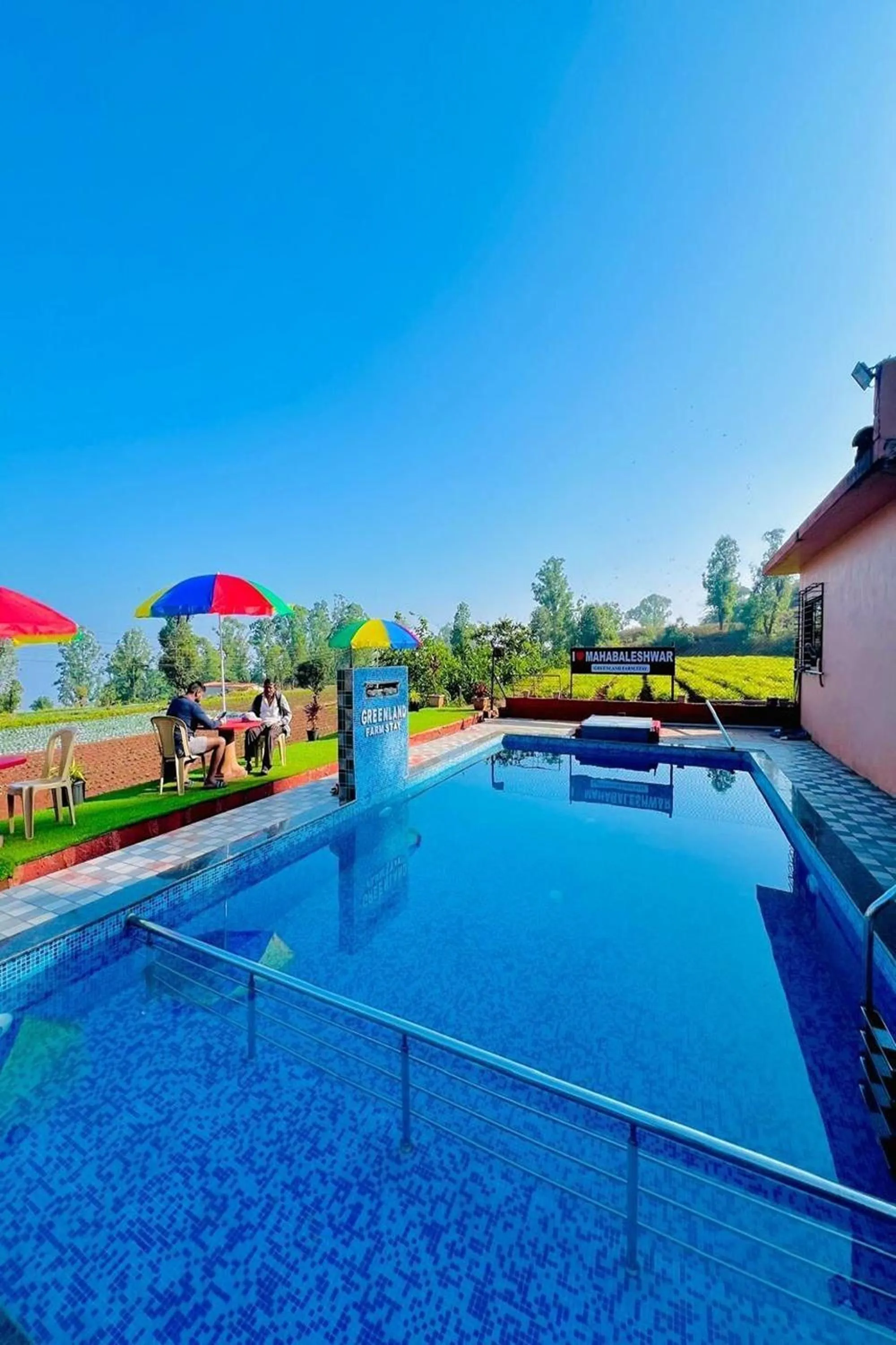 Swimming pool in Greenland Stay