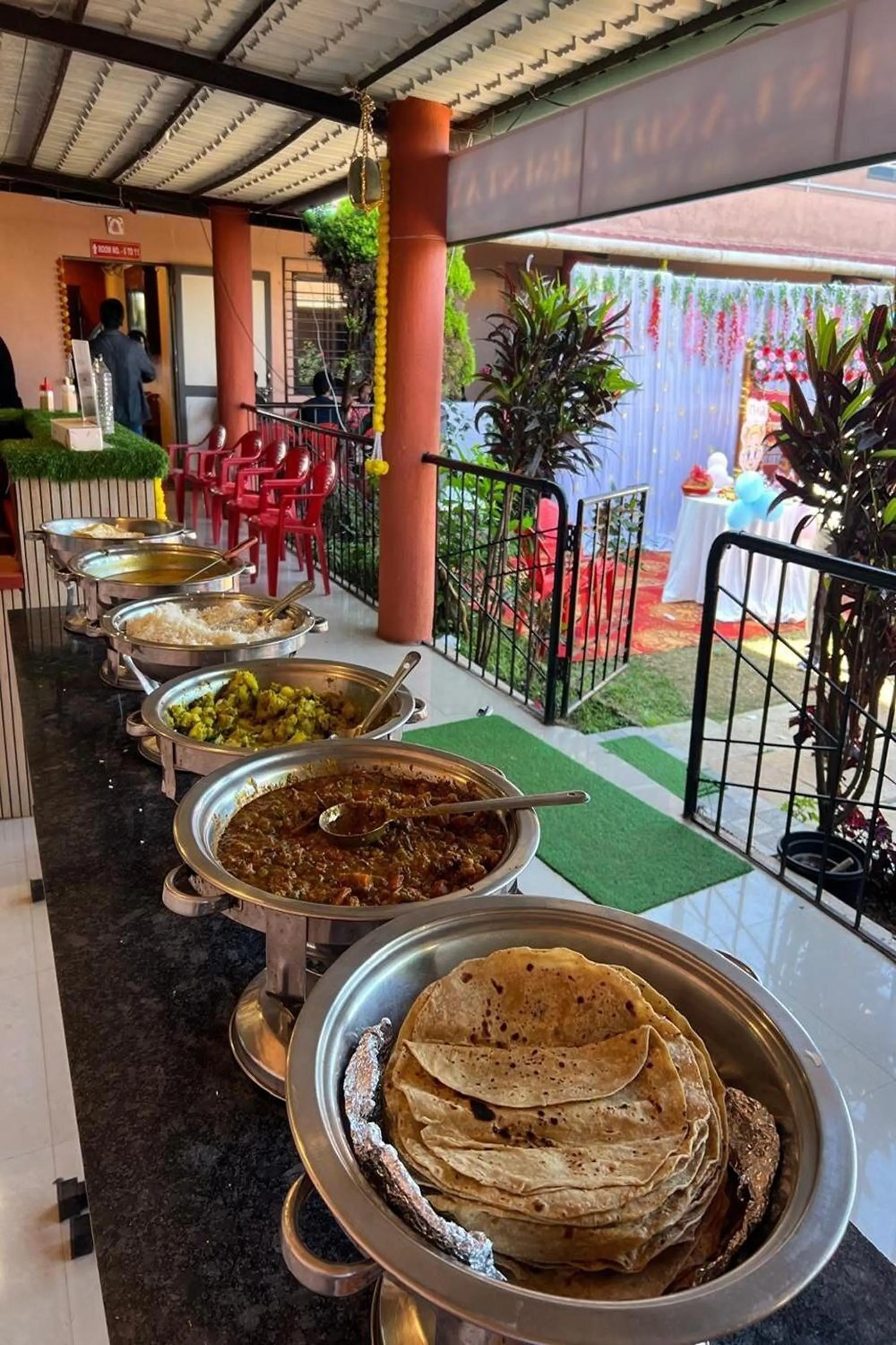 Restaurant/places to eat in Greenland Stay