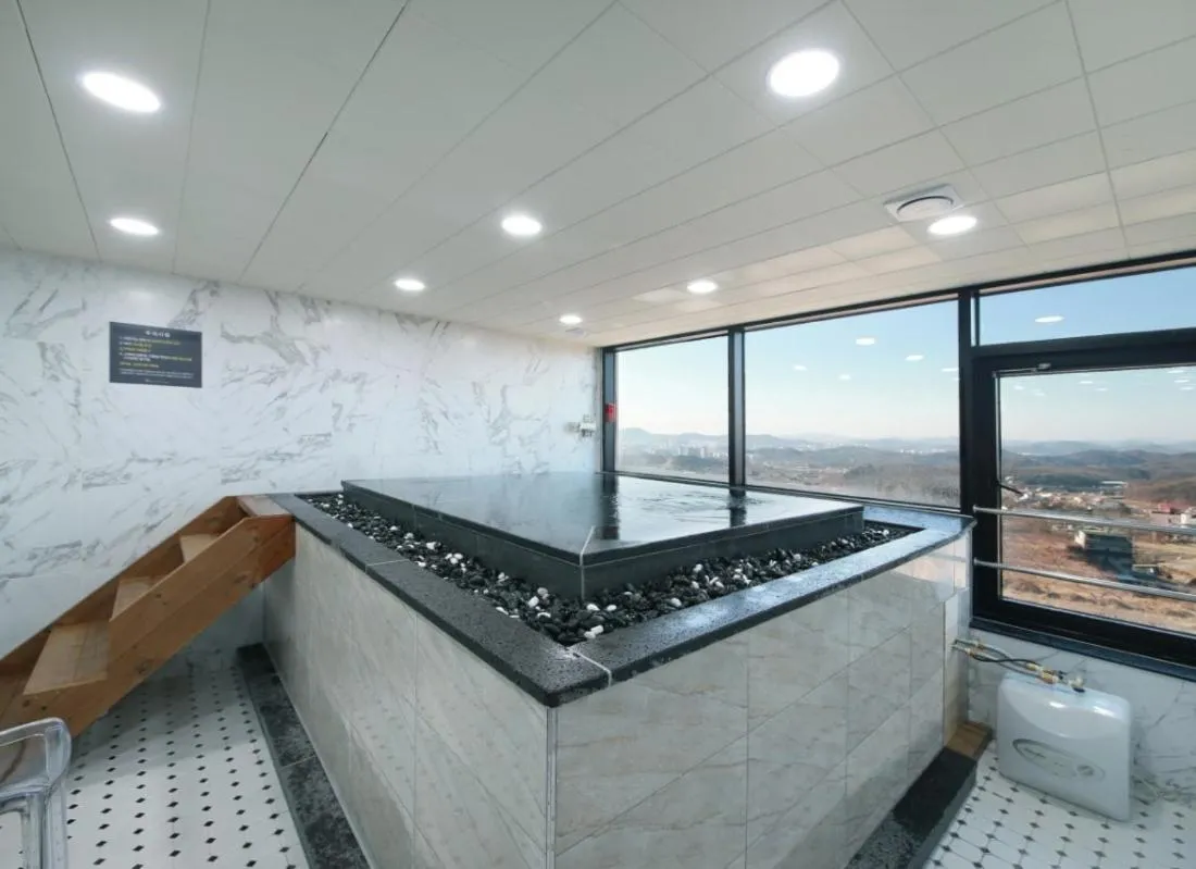 WJ Hotel Pool House