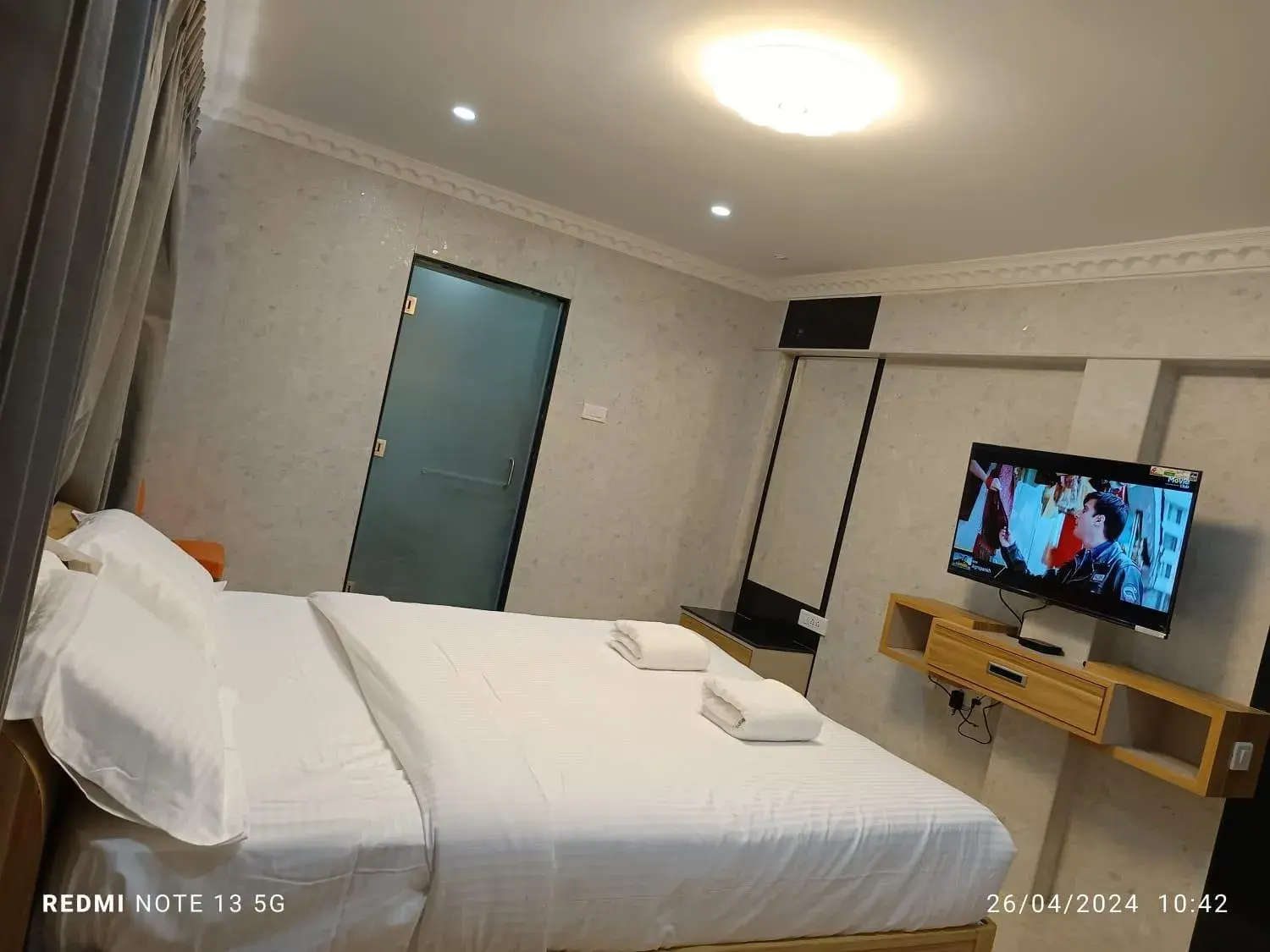 TV and multimedia, Bed in Arasan Residency TV and multimedia, Bed in Arasan Residency