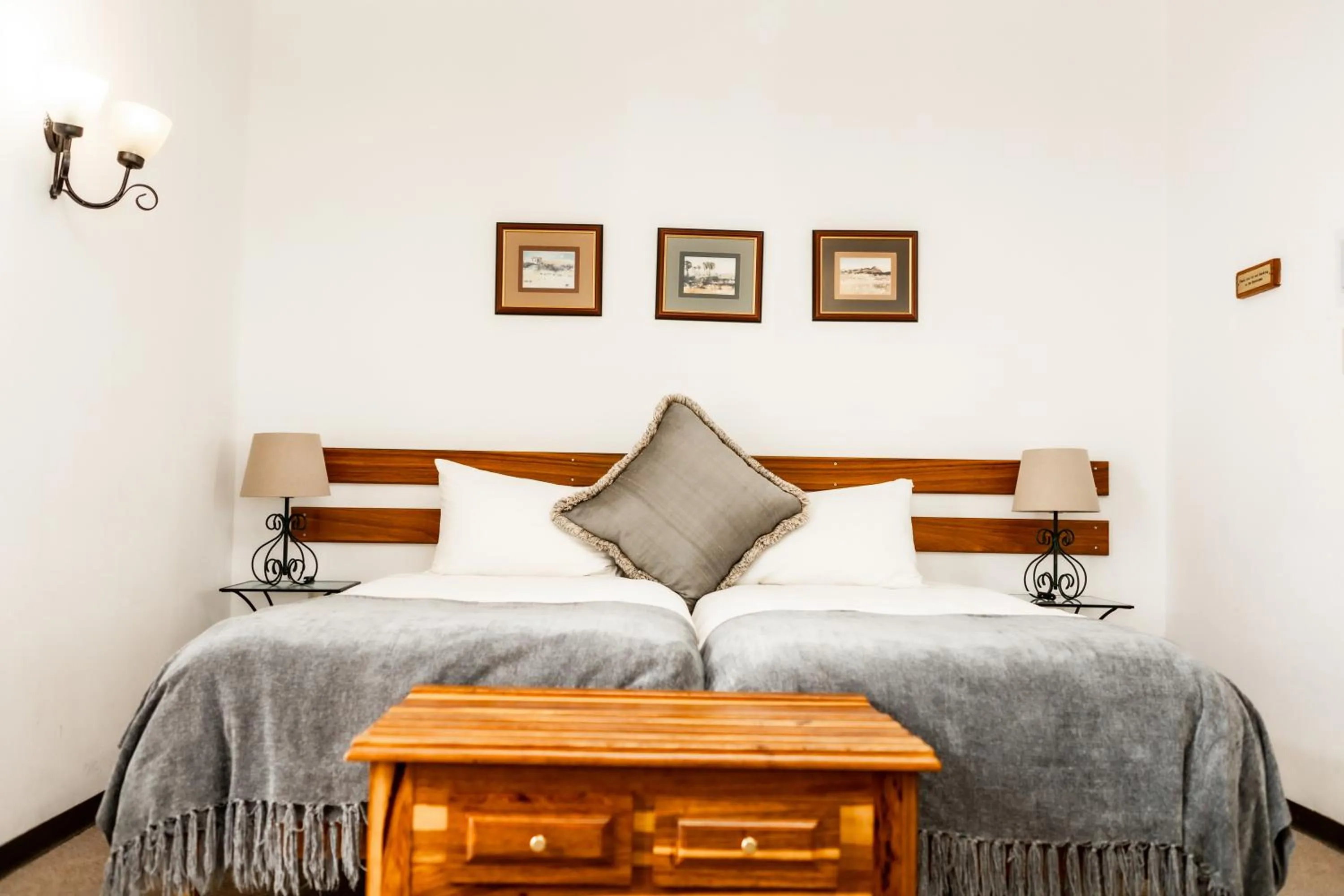 Bed in Casa Blanca Boutique Hotel Pension
