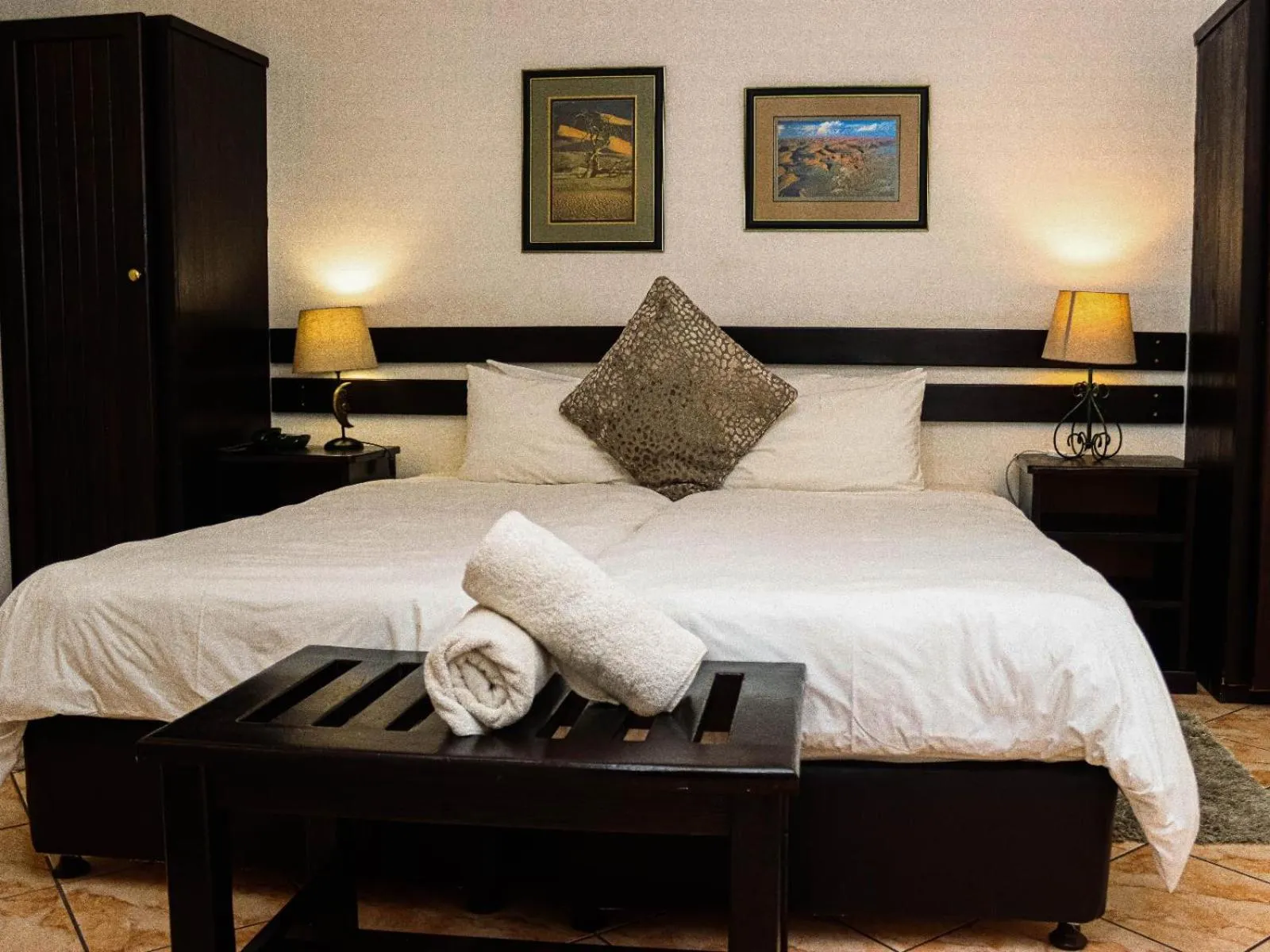 Bed in Casa Blanca Boutique Hotel Pension