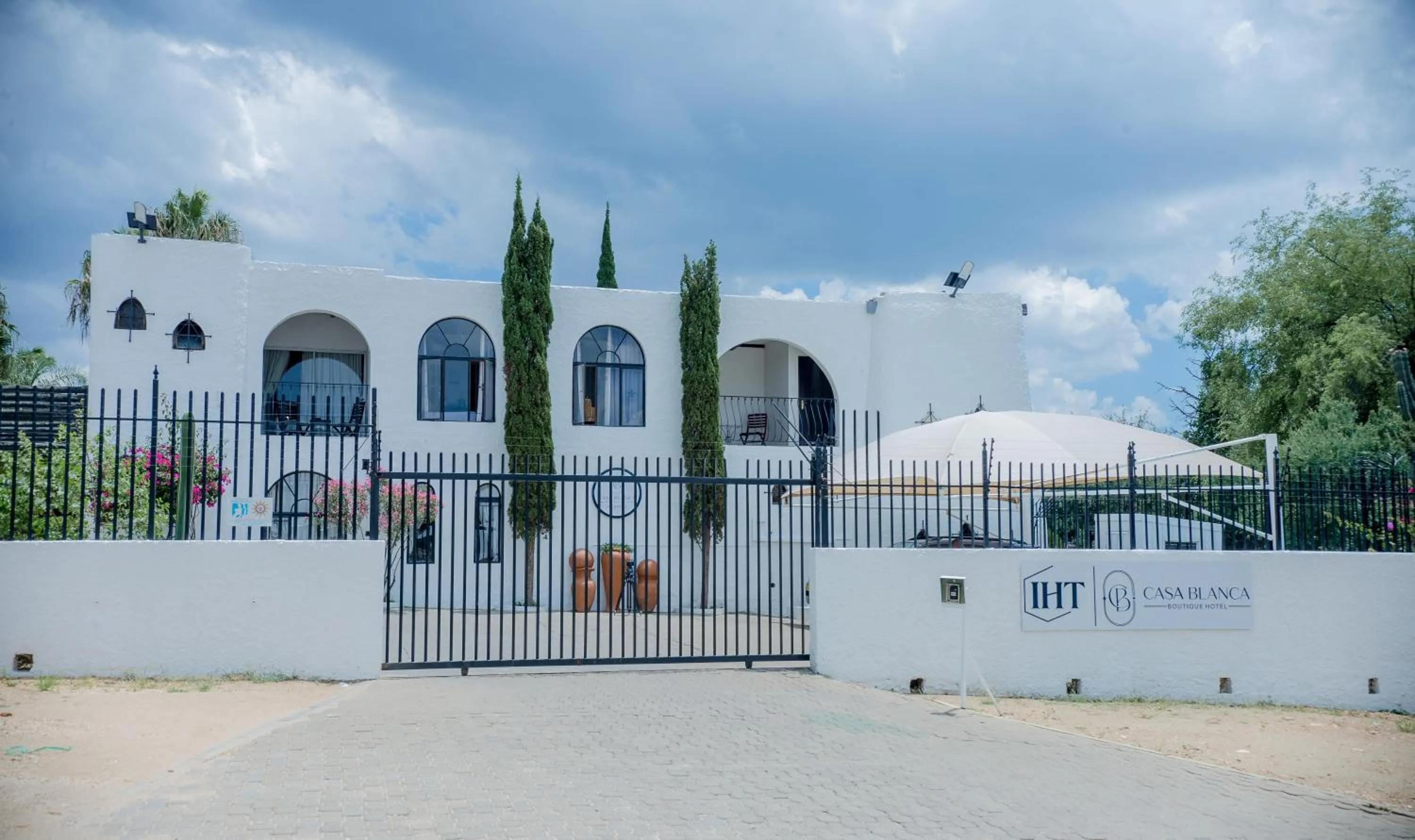 Facade/entrance in Casa Blanca Boutique Hotel