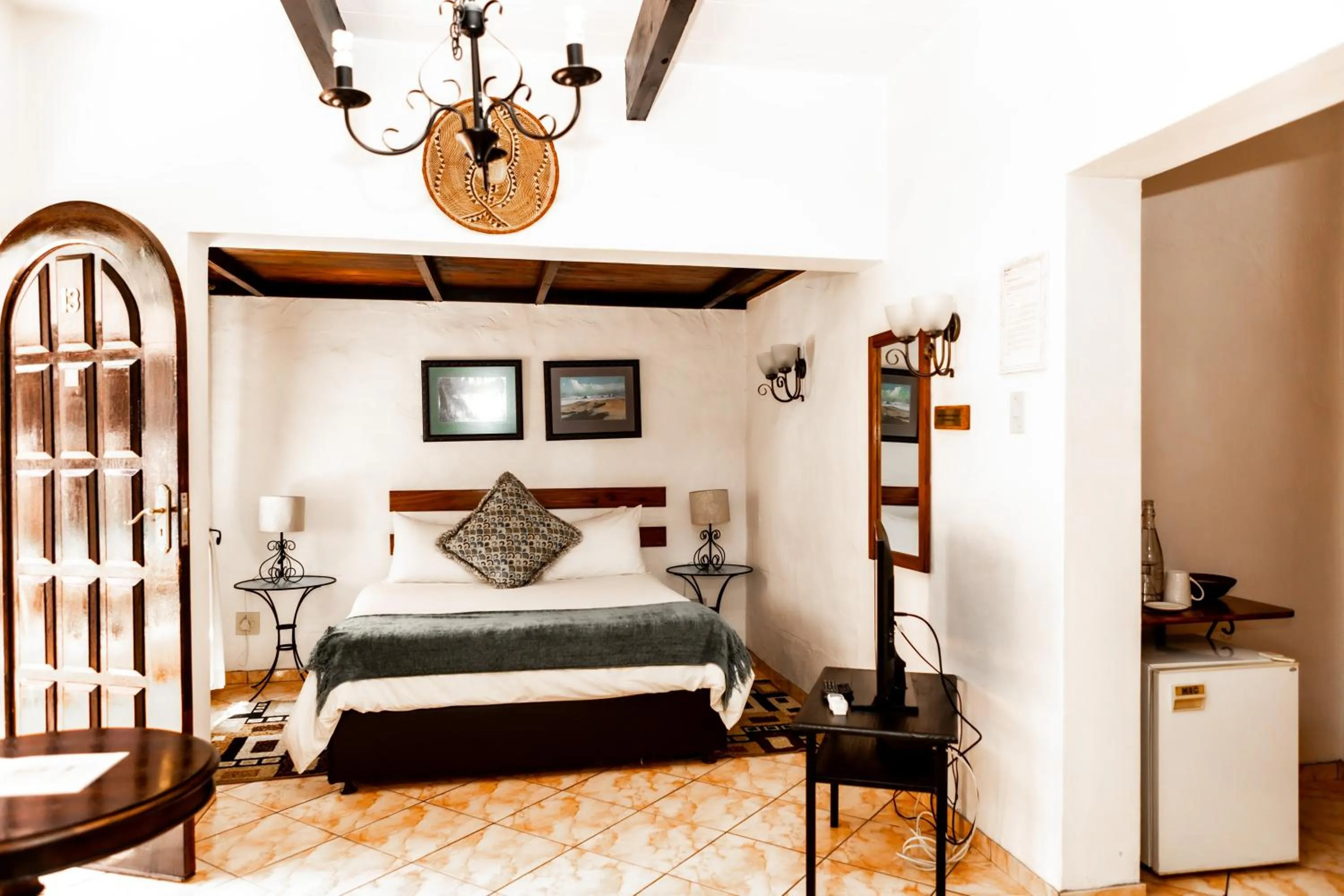 Photo of the whole room, Bed in Casa Blanca Boutique Hotel Pension