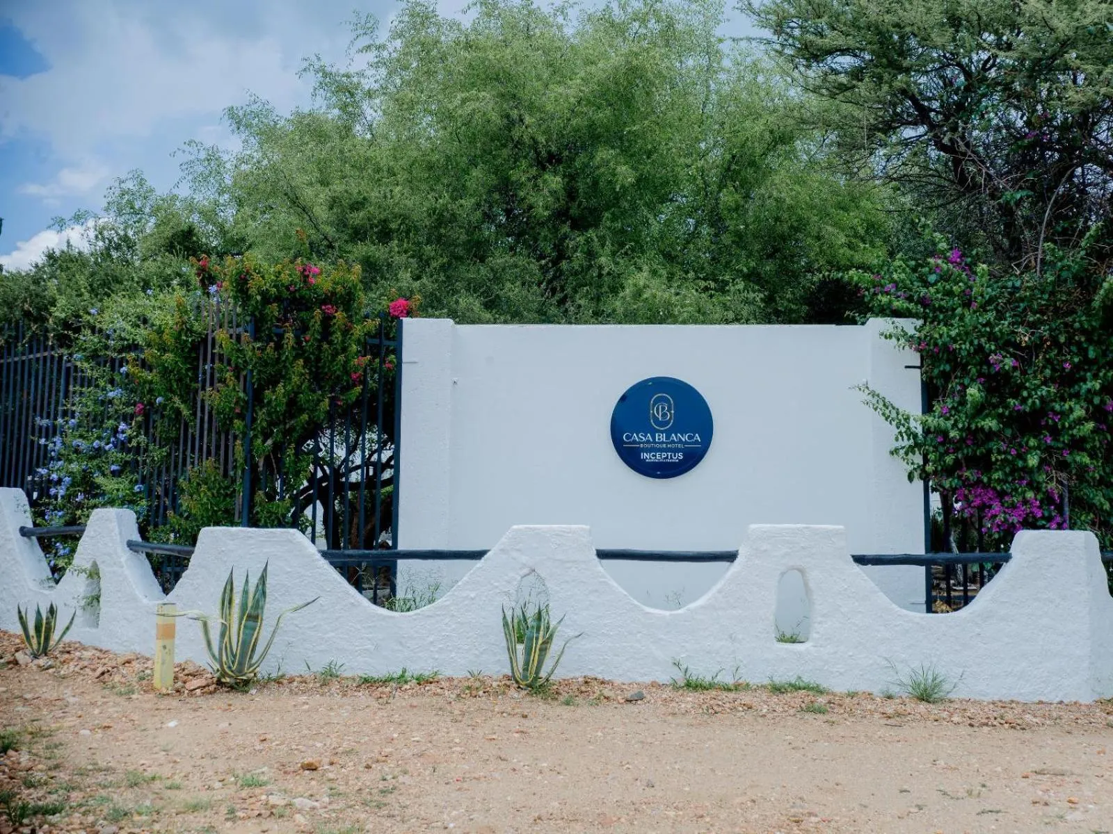 Facade/entrance in Casa Blanca Boutique Hotel