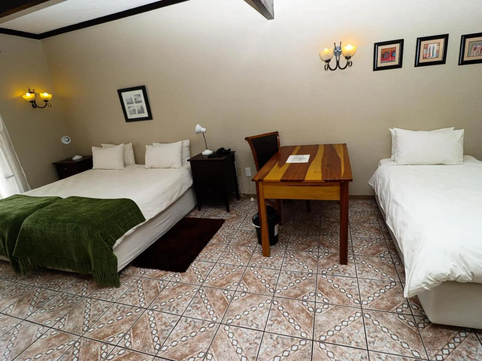 Bed in Casa Blanca Boutique Hotel Pension