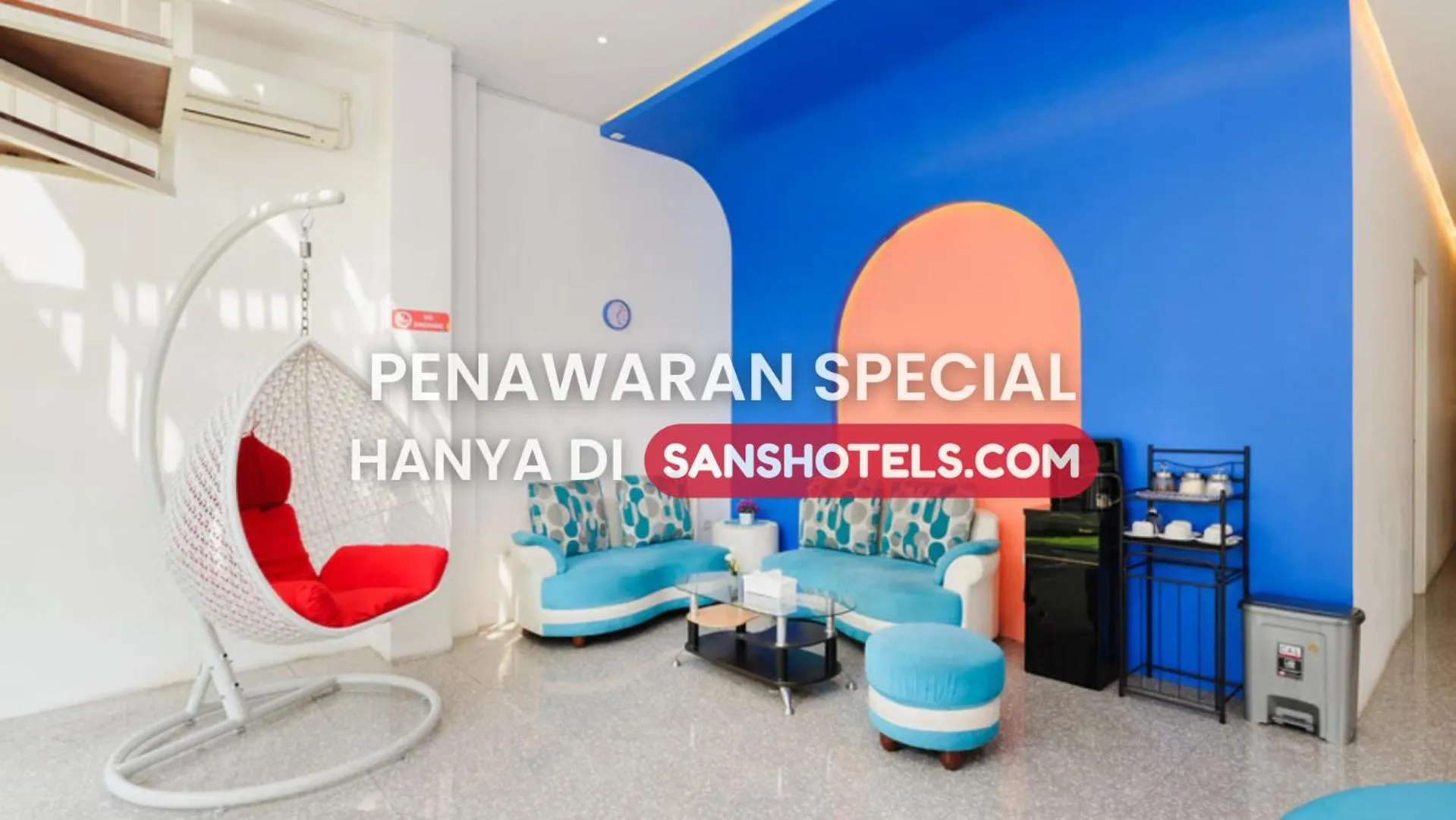 Property building in Sans Hotel La Vida Malang