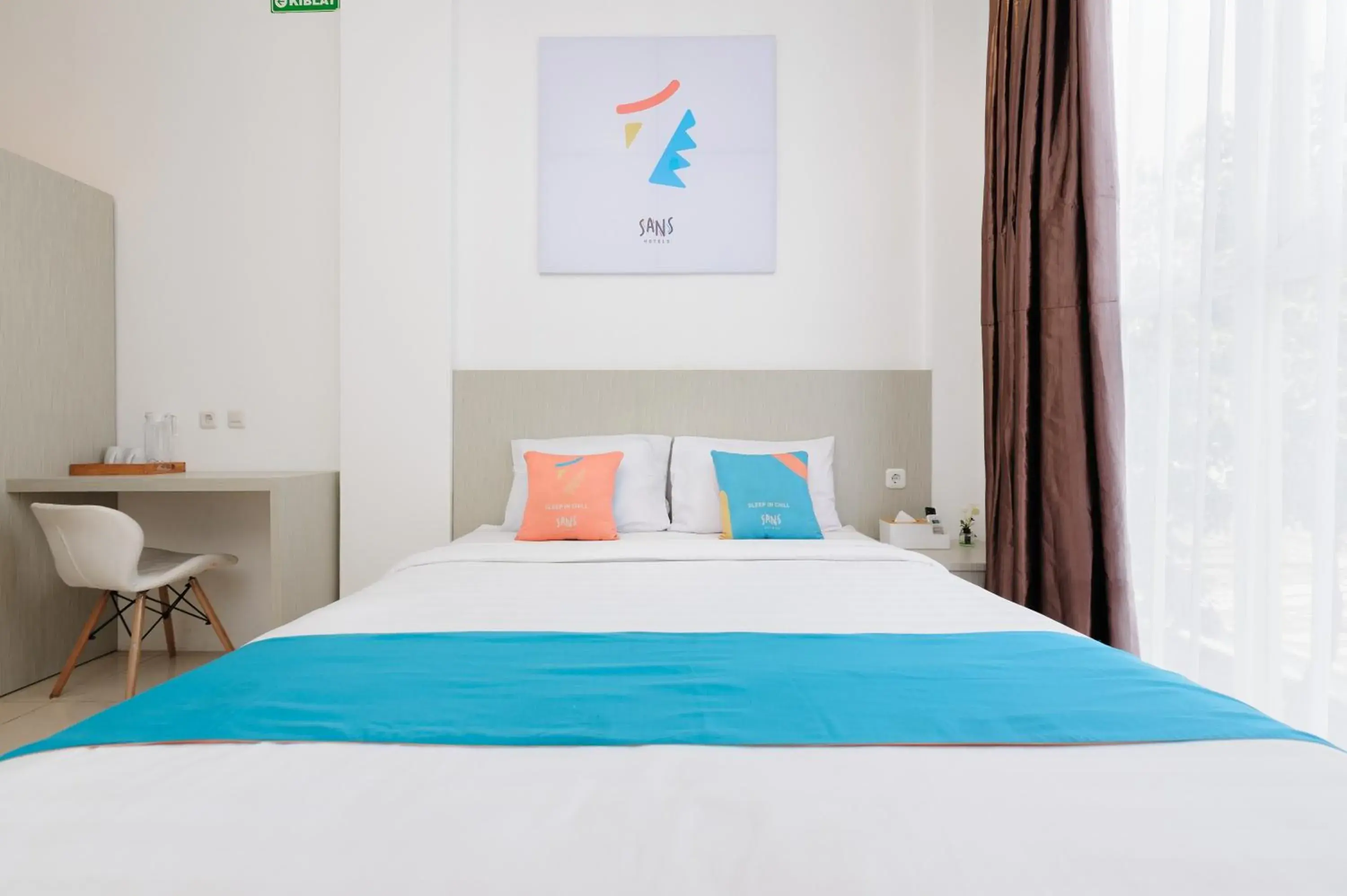 Bedroom, Bed in Sans Hotel La Vida Malang Bedroom, Bed in Sans Hotel La Vida Malang