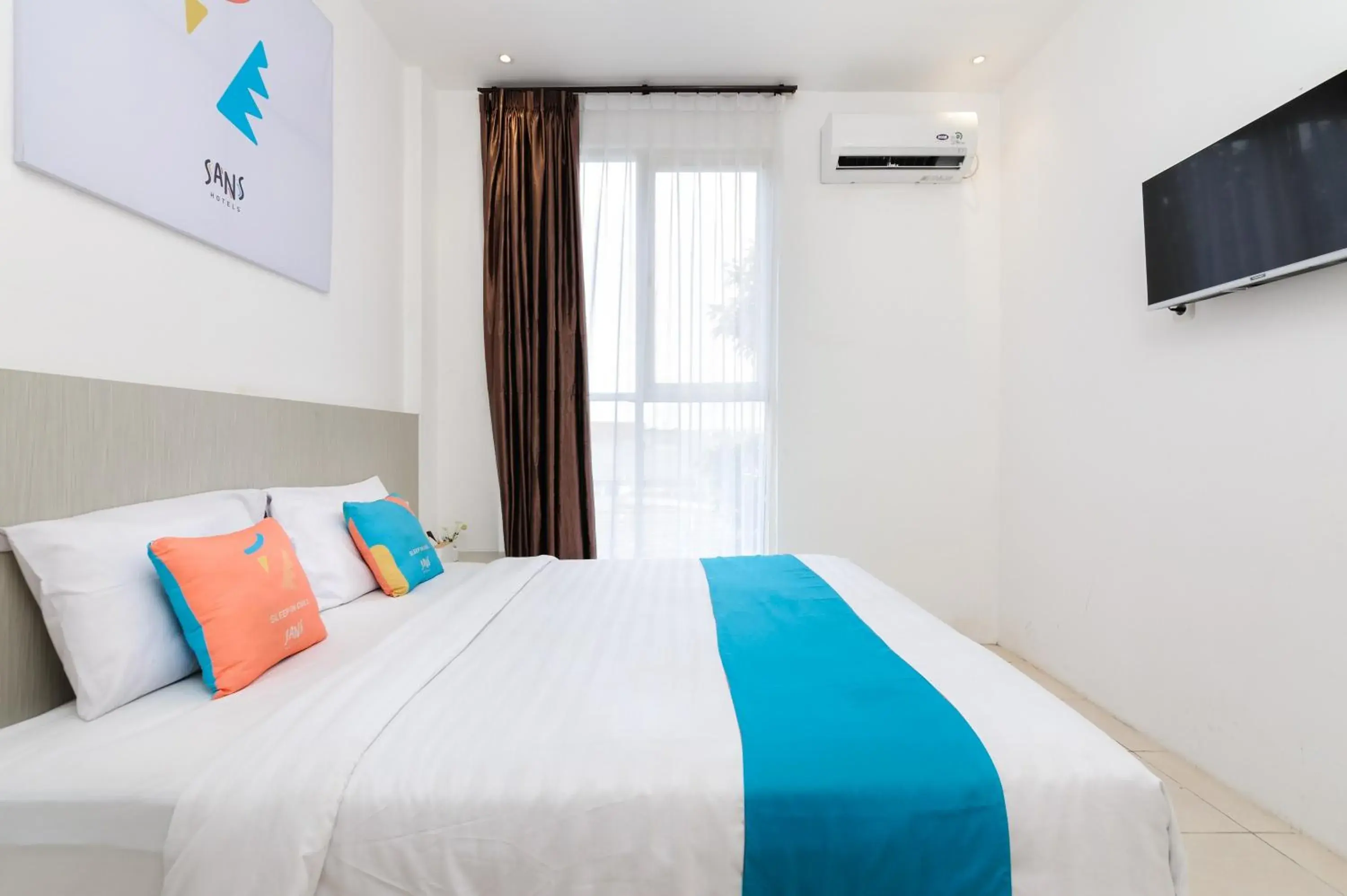 Bedroom, Bed in Sans Hotel La Vida Malang Bedroom, Bed in Sans Hotel La Vida Malang