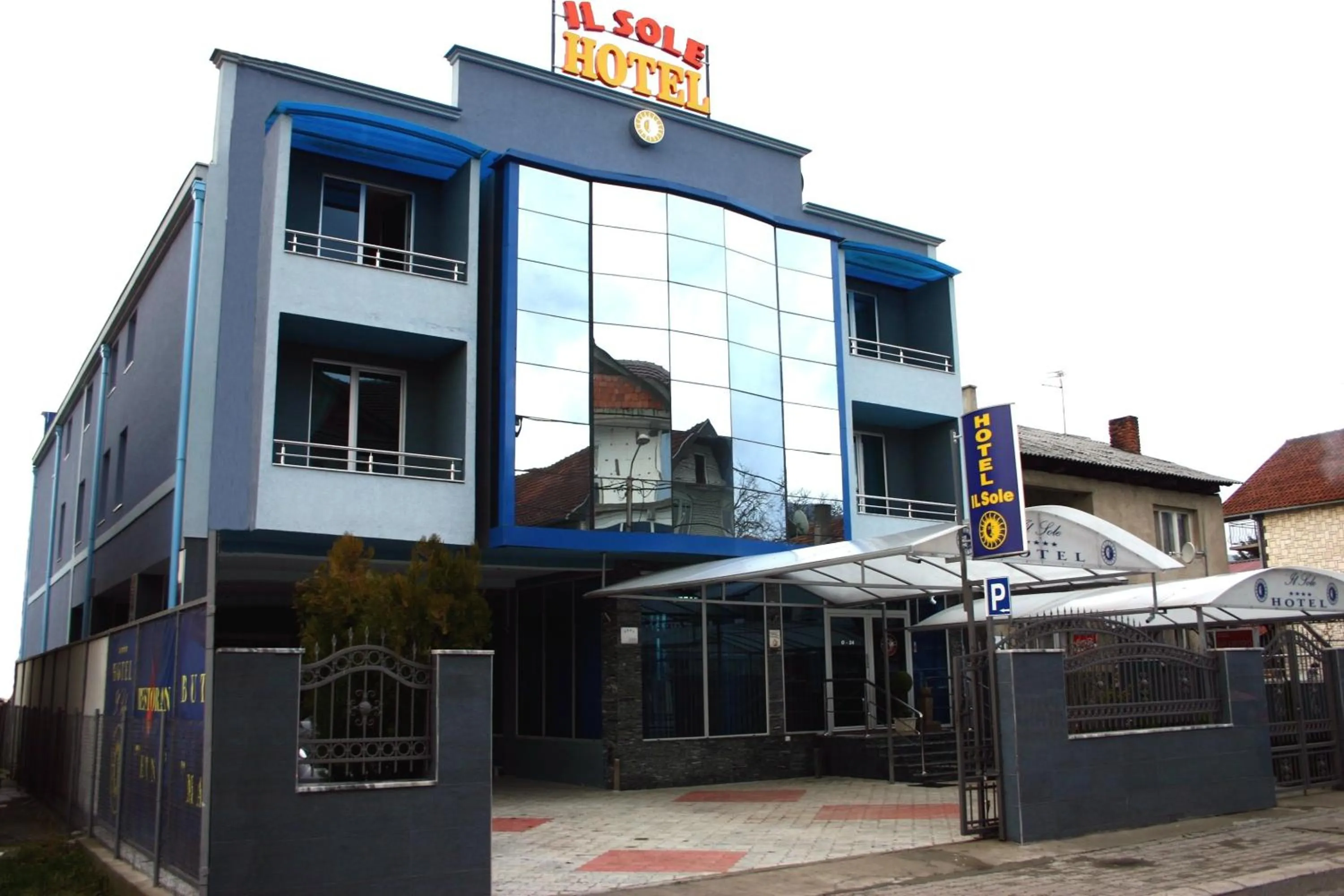 Facade/entrance in Hotel IL Sole