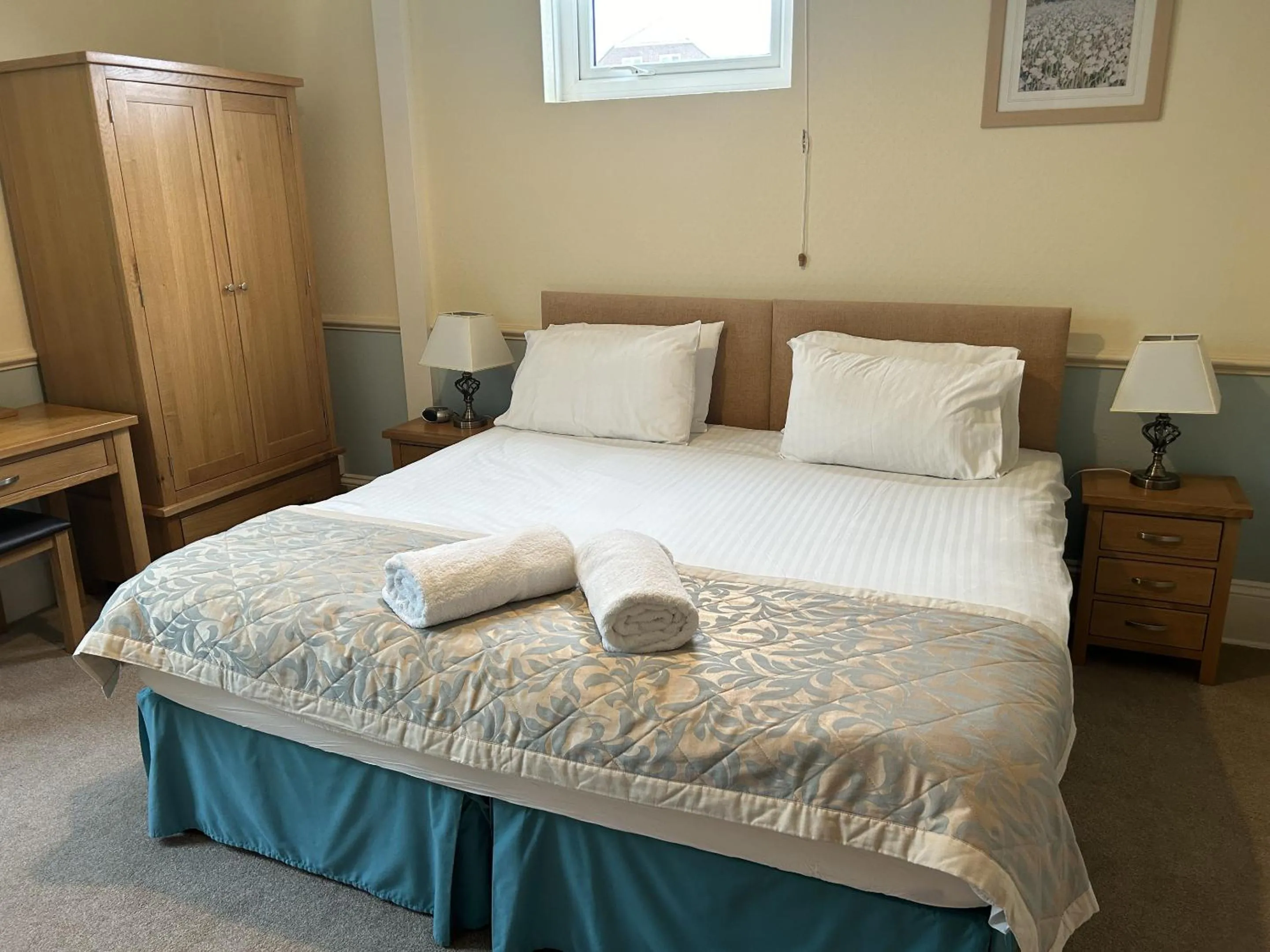 Harbour Lights Guest House