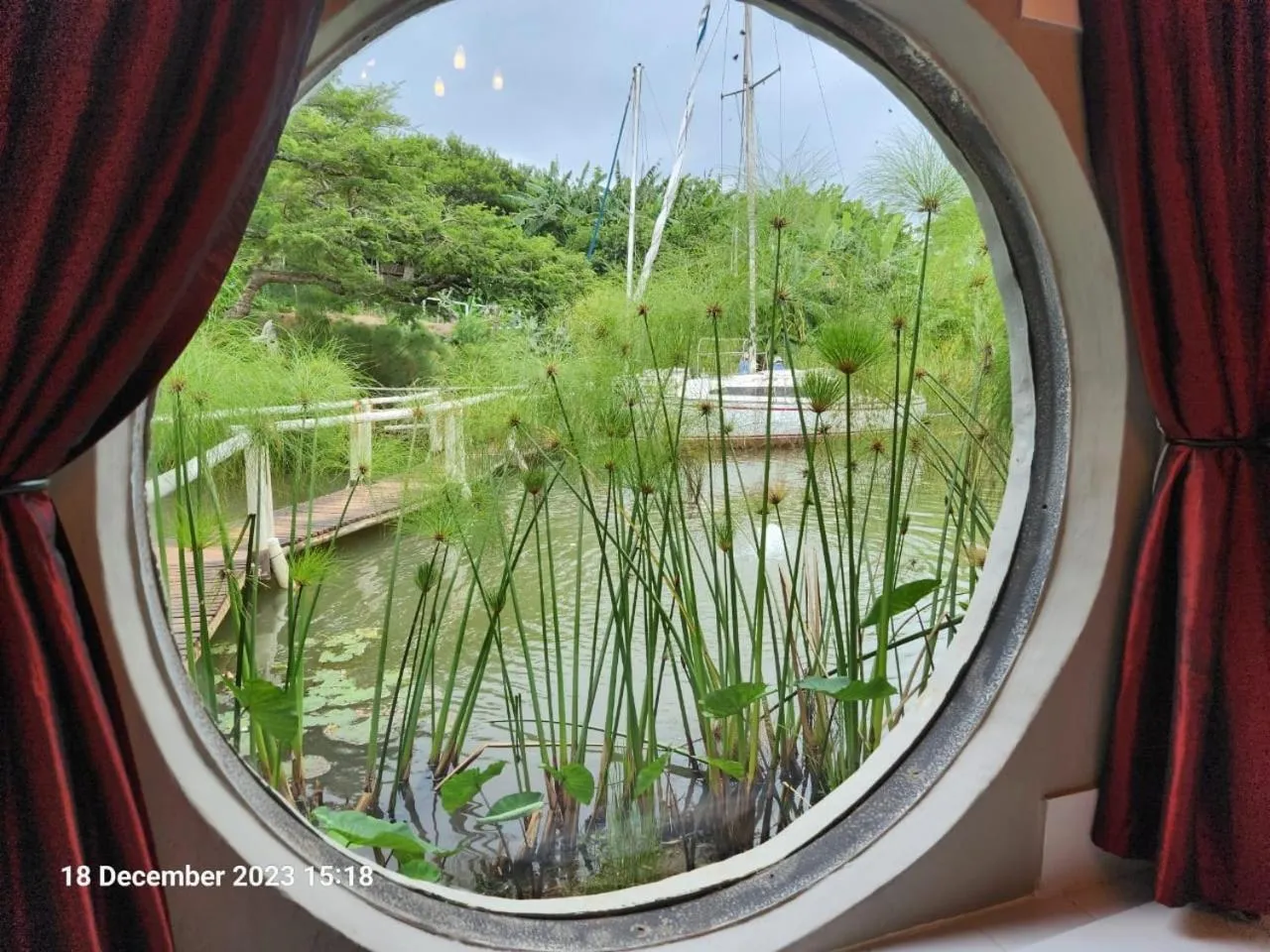 Lake view in Ascot Bush Lodge