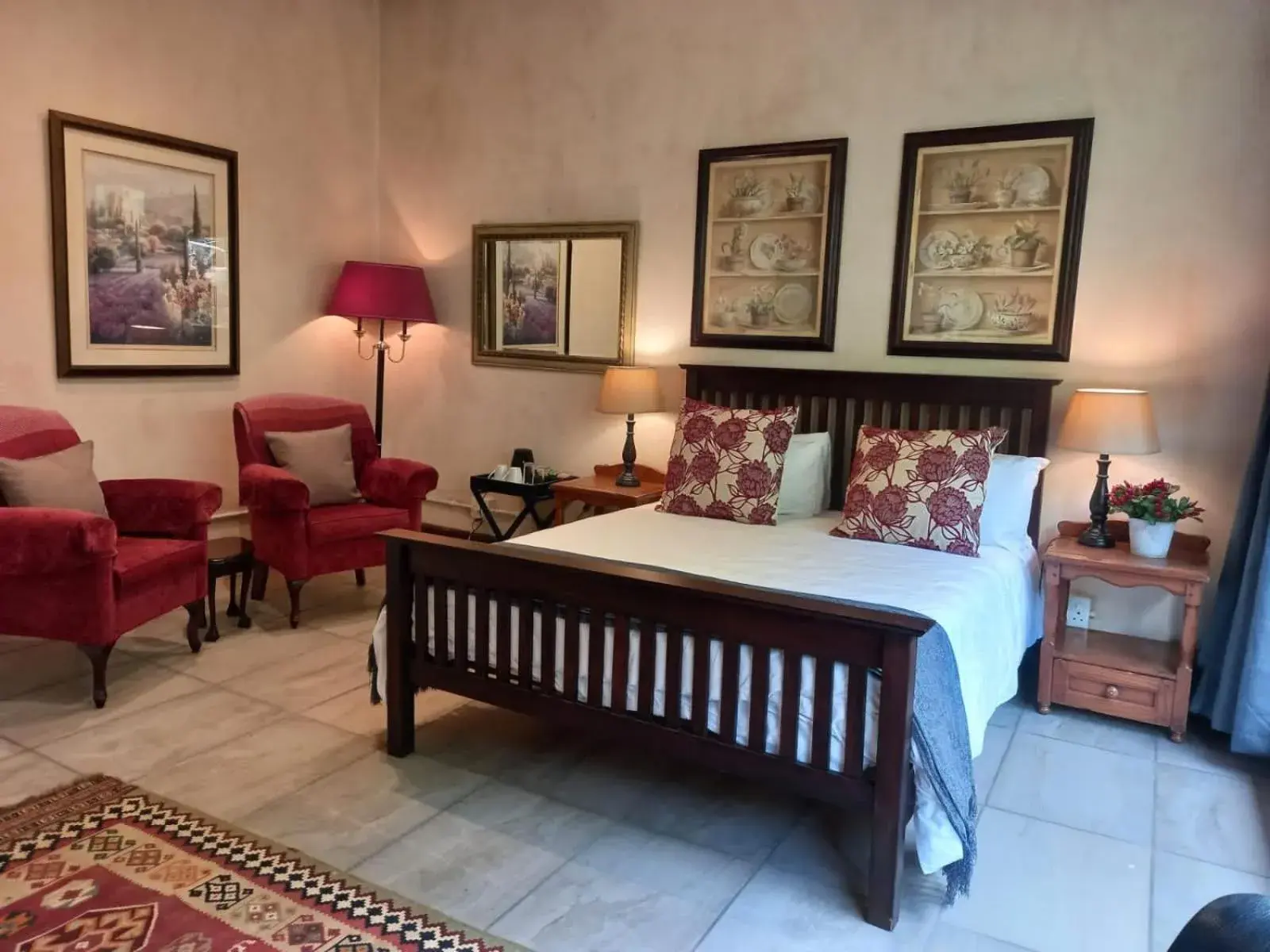 Premier Queen Room in Ascot Bush Lodge Premier Queen Room in Ascot Bush Lodge