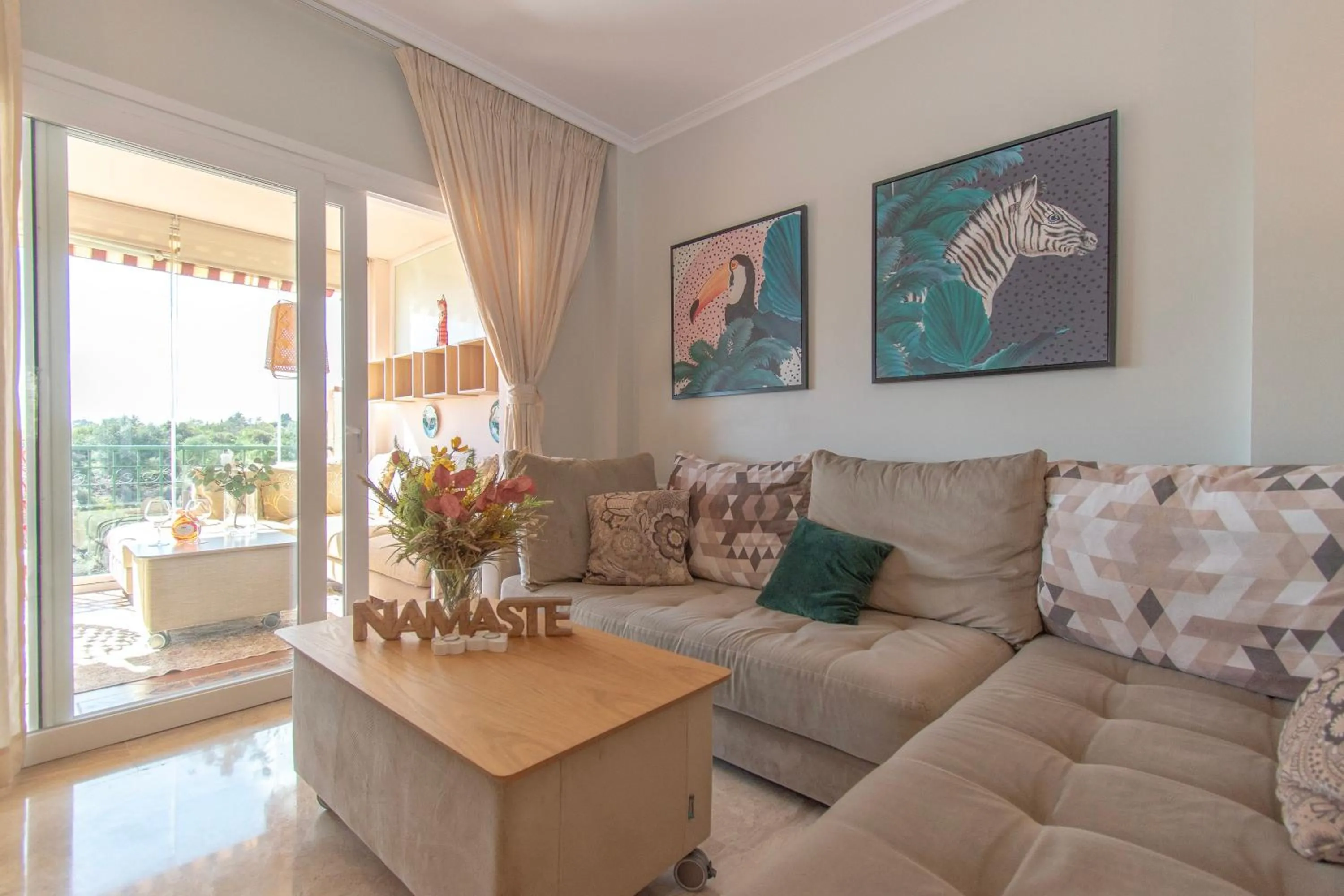 Living room in Paraiso De Riviera - Happy Rentals