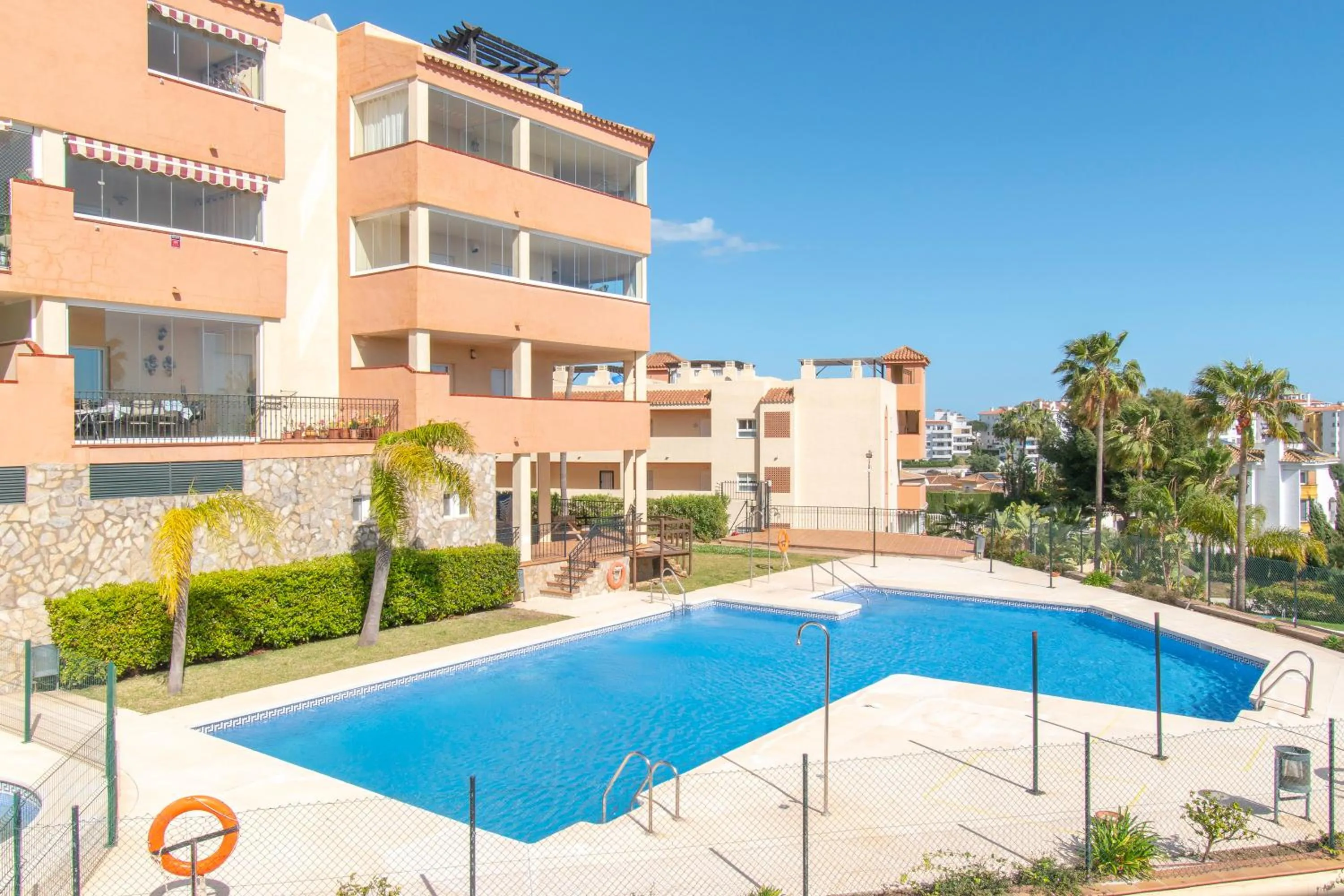 Pool view in Paraiso De Riviera - Happy Rentals