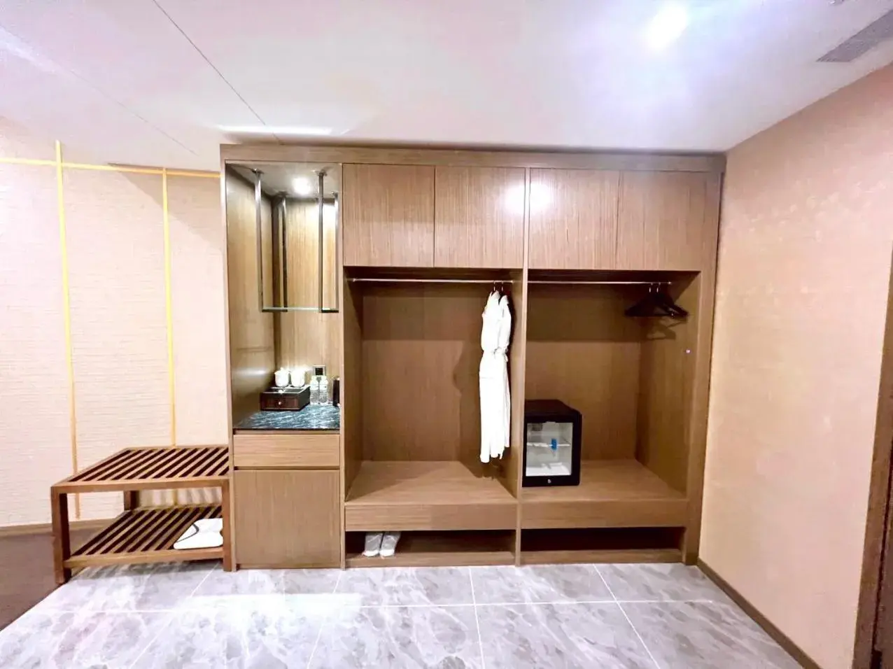 Photo of the whole room in Wah Fu Hotel Photo of the whole room in Wah Fu Hotel