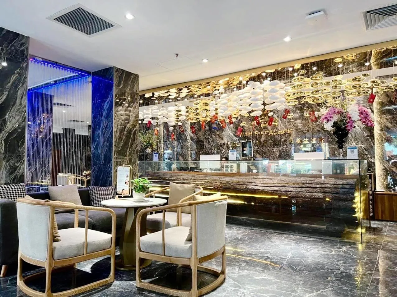 Guests in Wah Fu Hotel