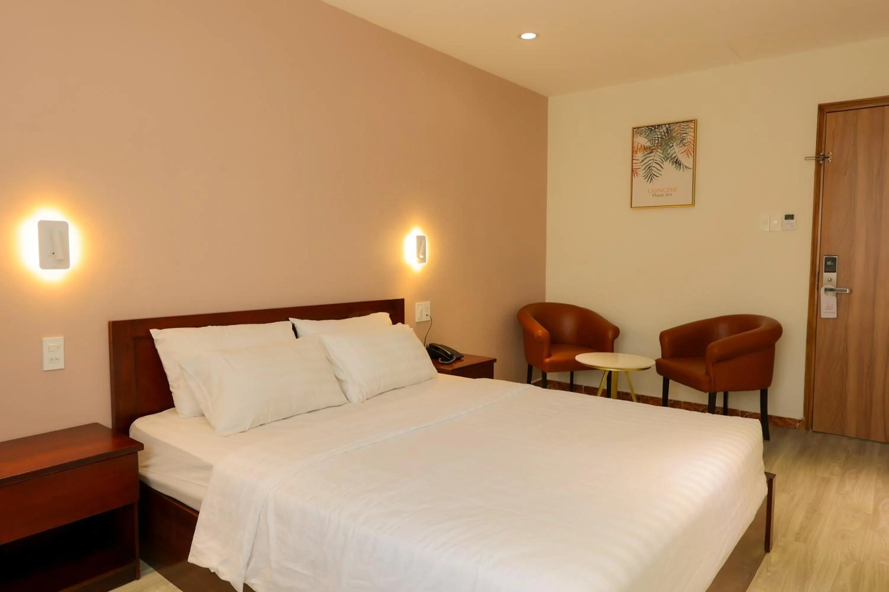 Bed in Lanura Saigon Boutique Hotel