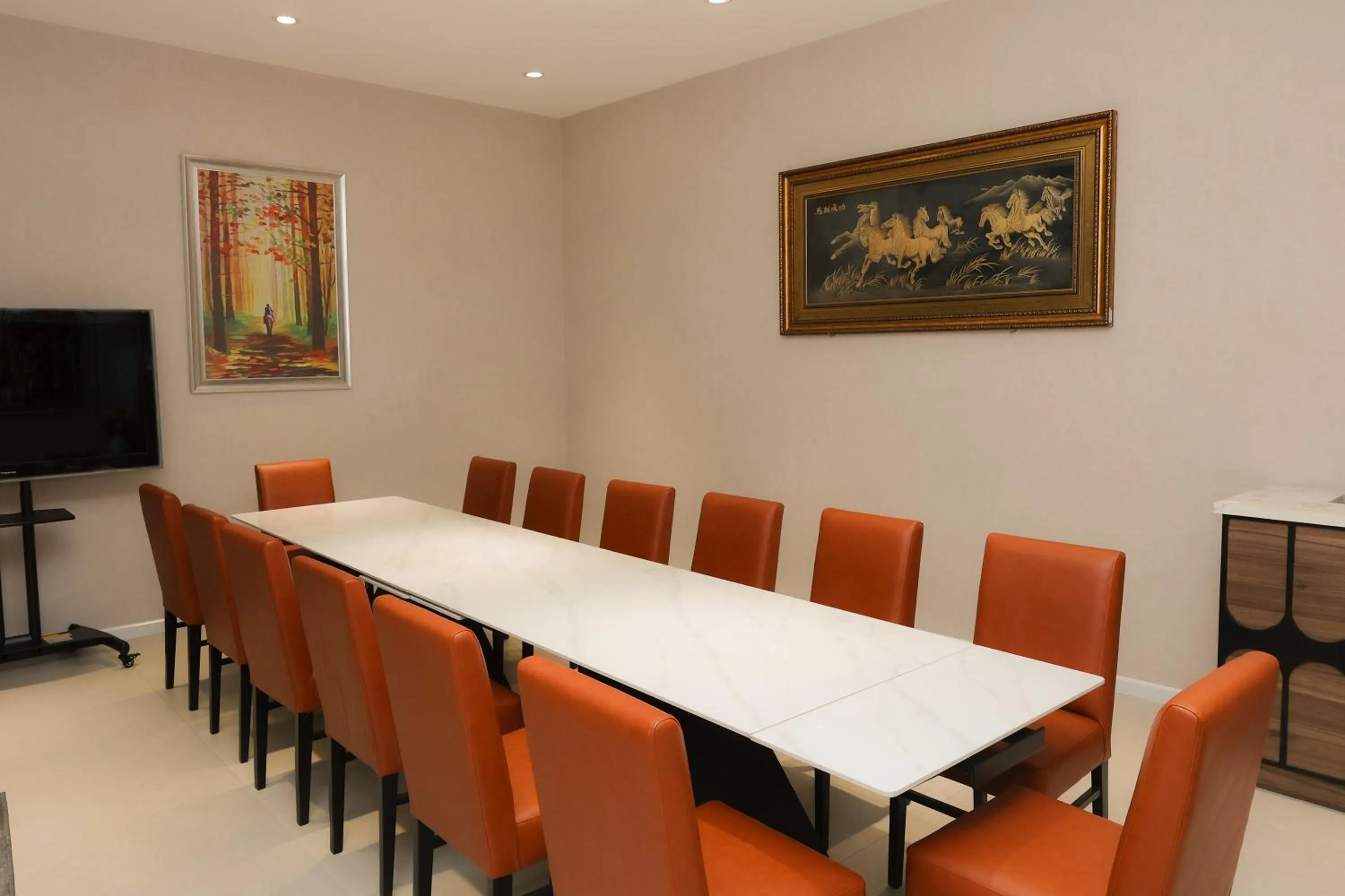 Business facilities in Lanura Saigon Boutique Hotel