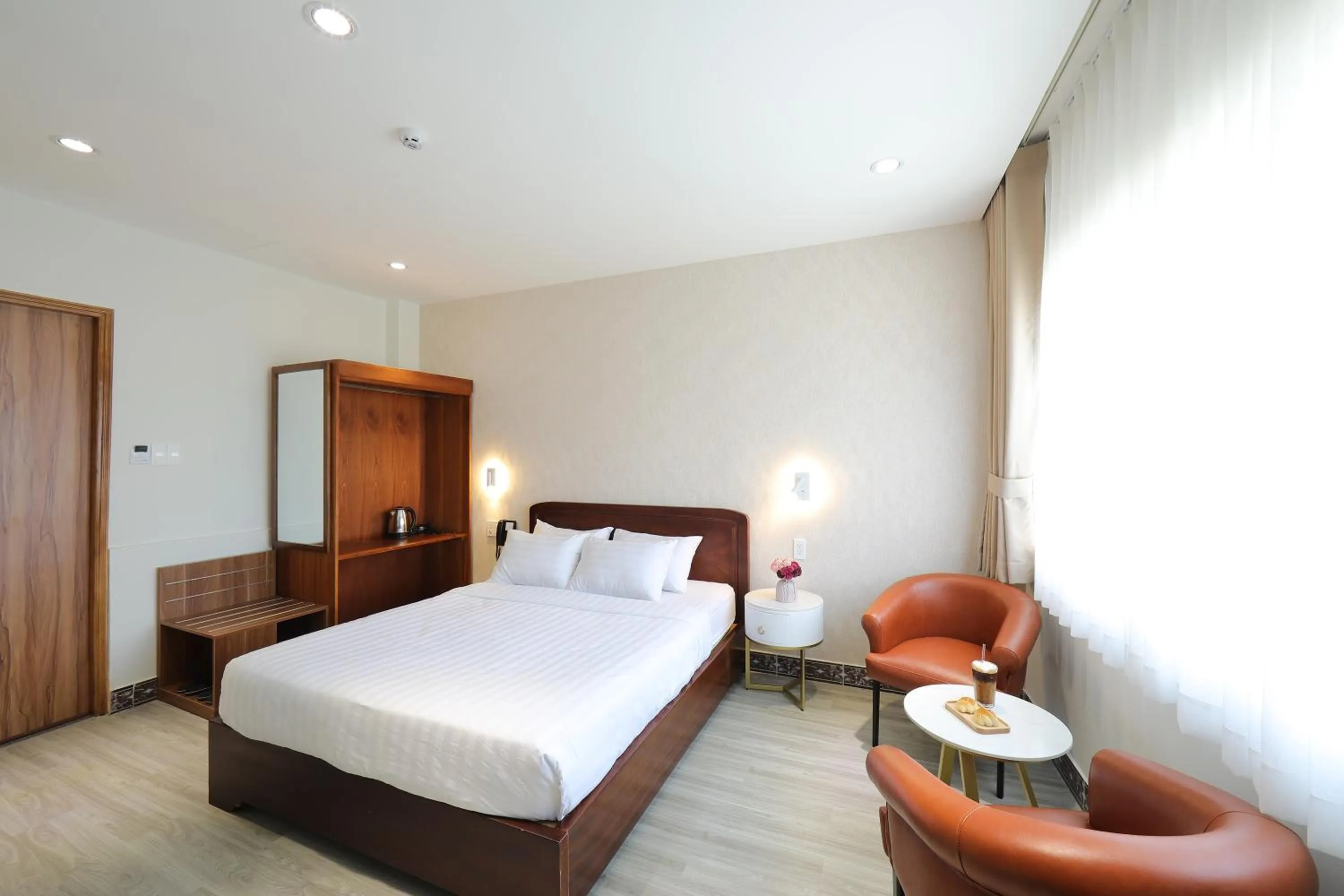 Bedroom, Bed in Lanura Saigon Boutique Hotel