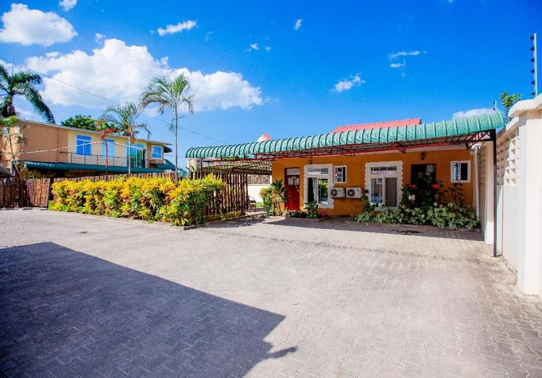 KAYS LODGE