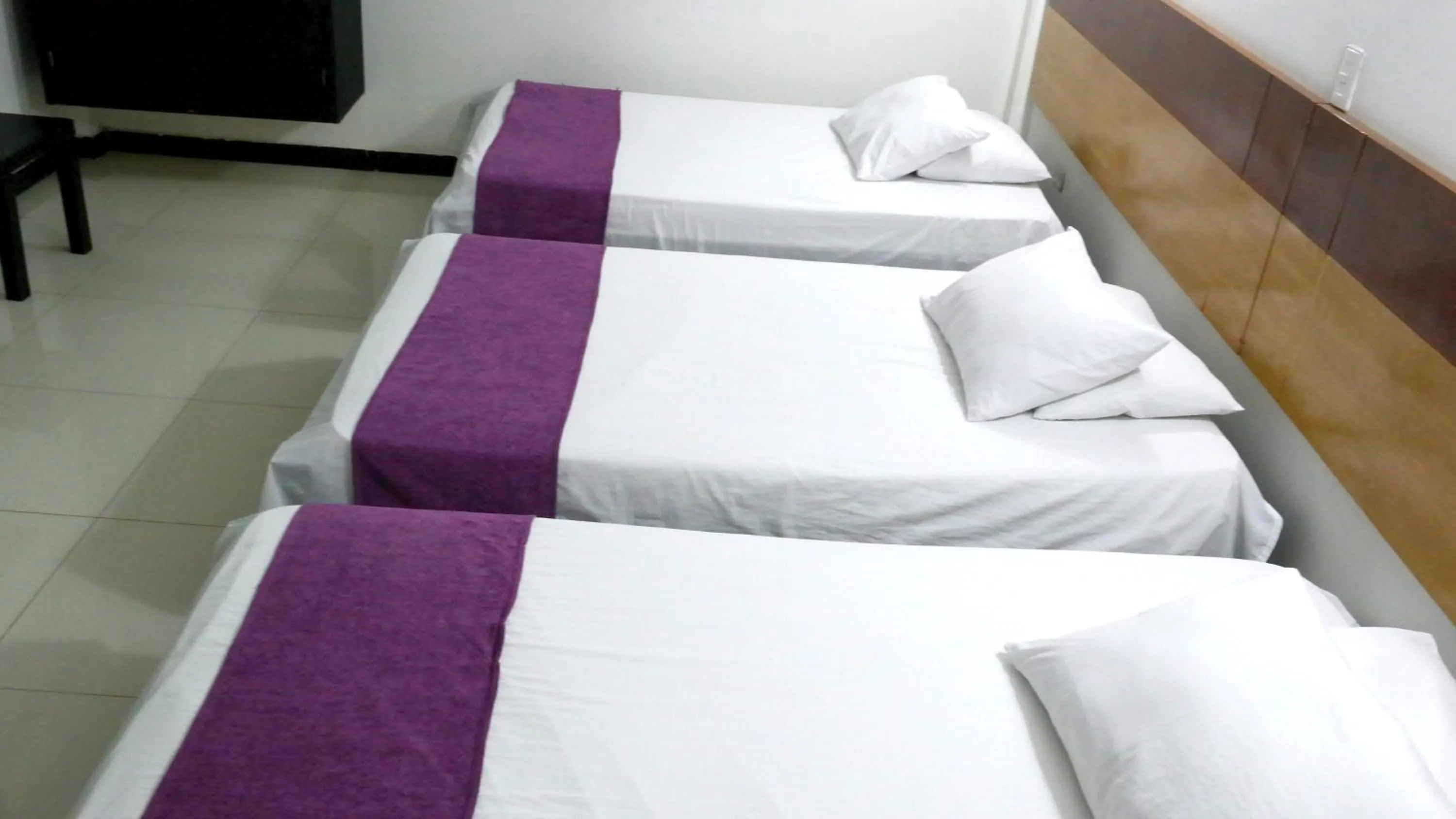 Bed in Hotel Sama
