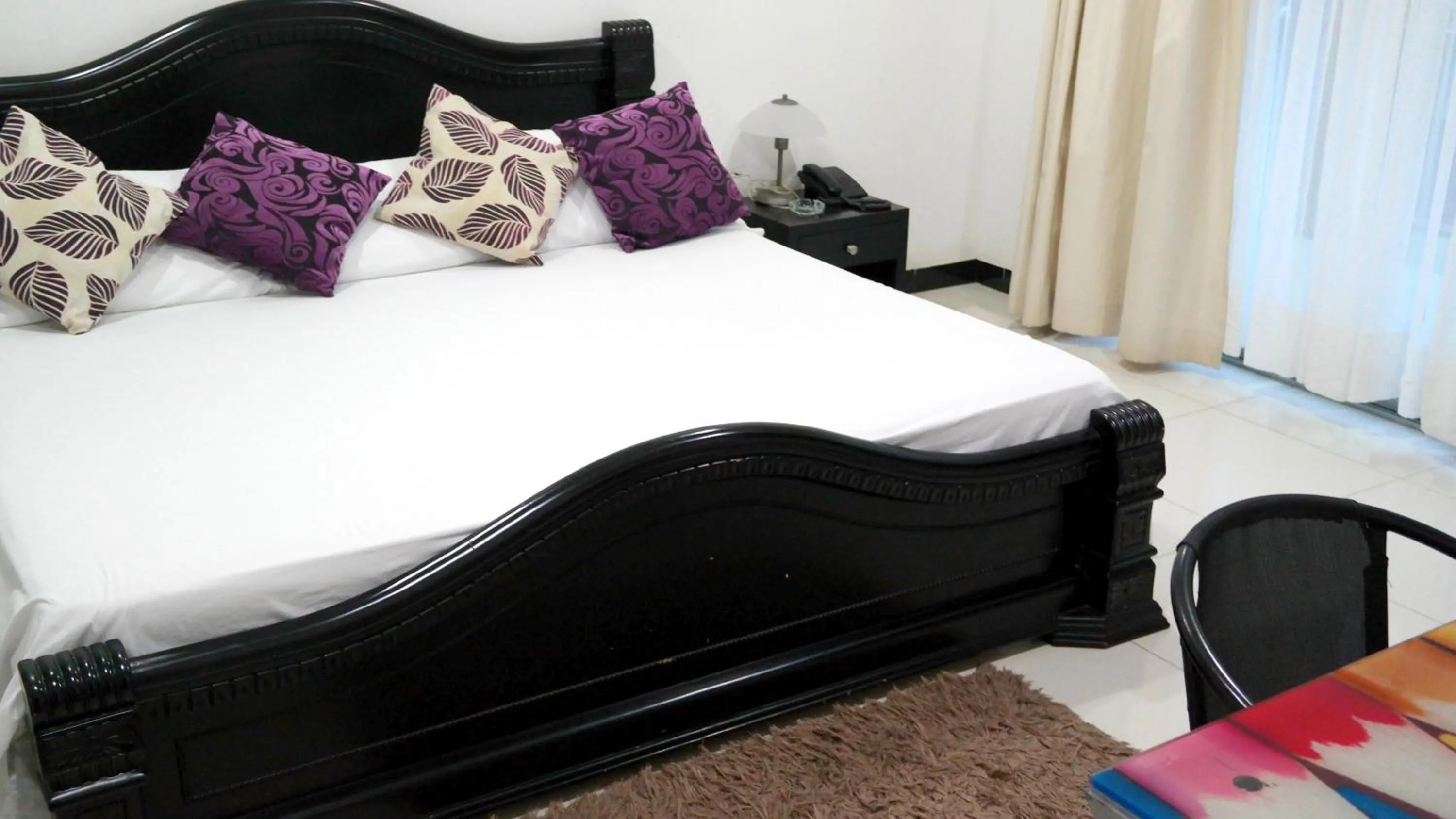 Bed in Hotel Sama