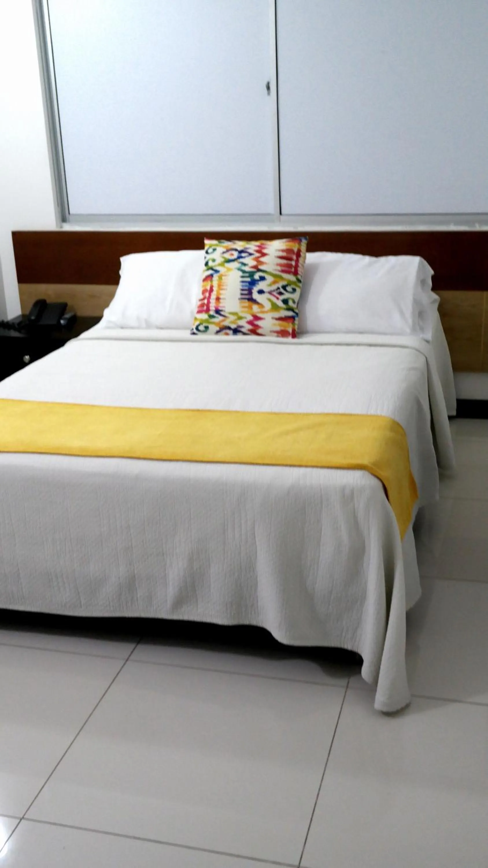 Bed in Hotel Sama