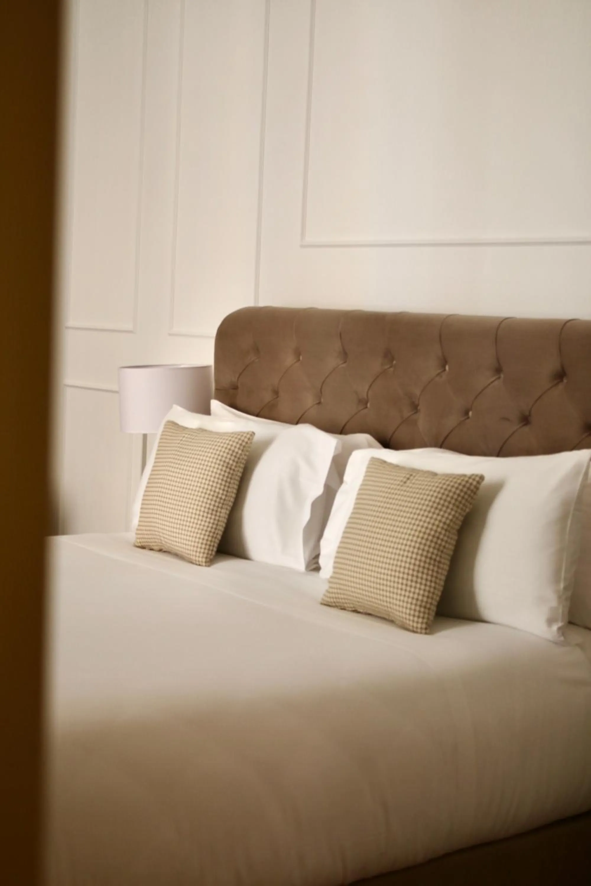 Bedroom, Bed in Palazzo Goldoni Condotti Collection