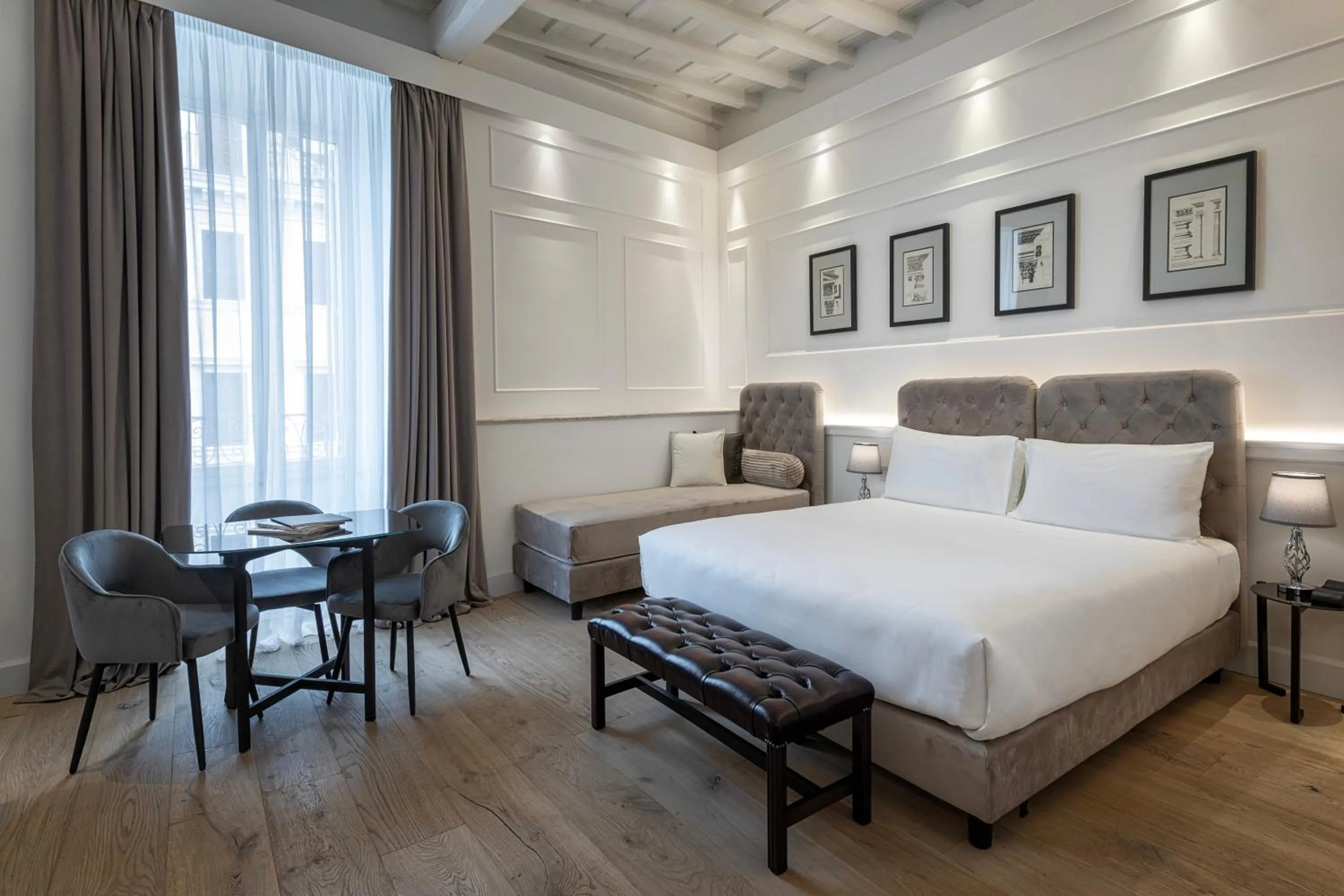 Photo of the whole room, Bed in Palazzo Goldoni Condotti Collection