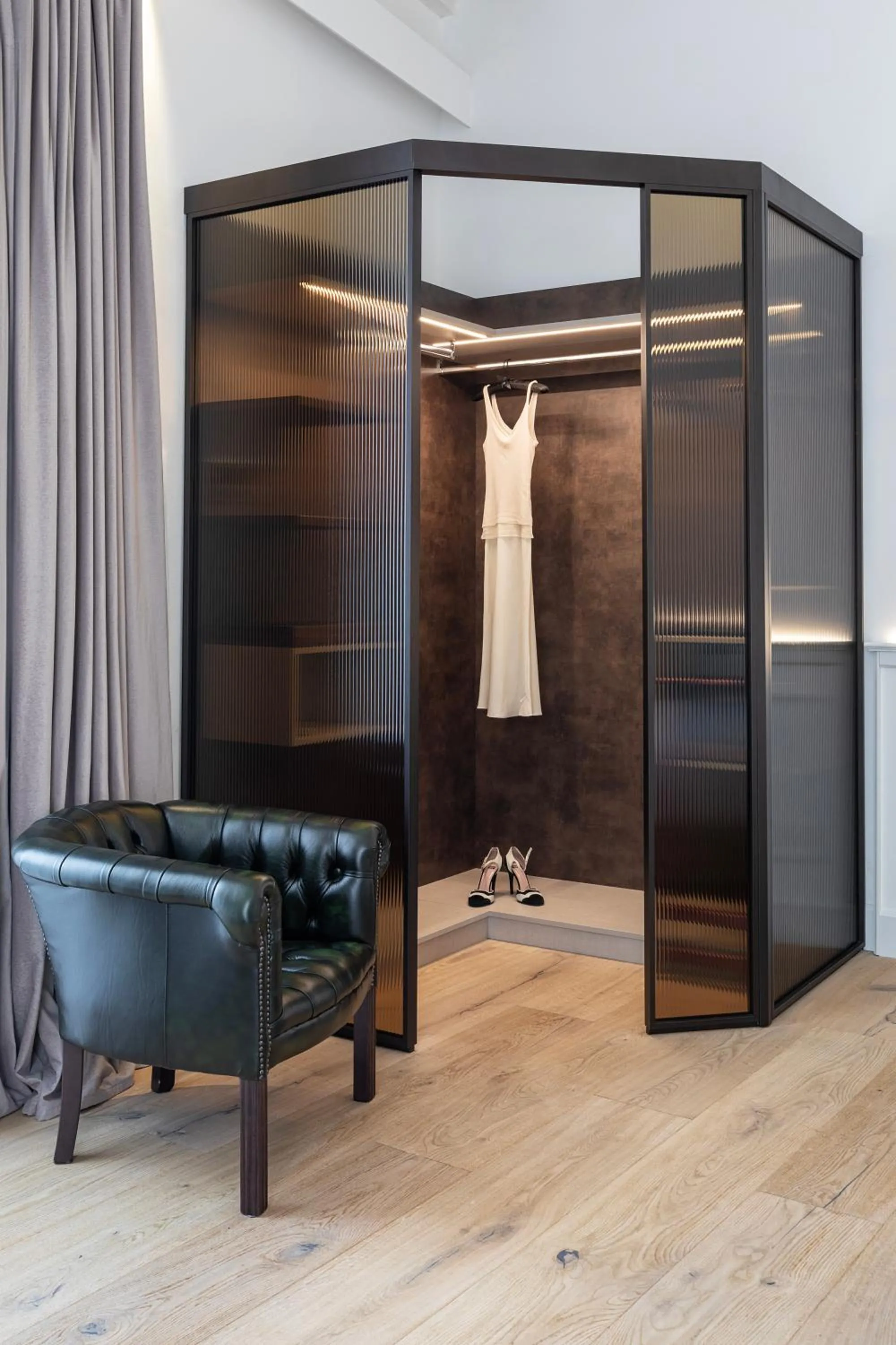 wardrobe in Palazzo Goldoni Condotti Collection