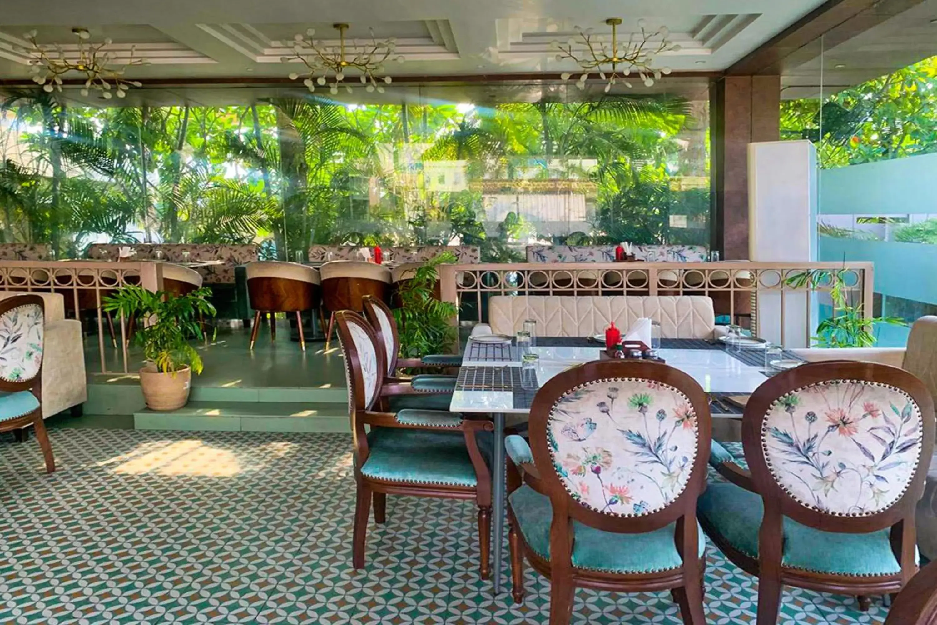 Restaurant/places to eat in Pink Villa Boutique Hotel Restaurant/places to eat in Pink Villa Boutique Hotel