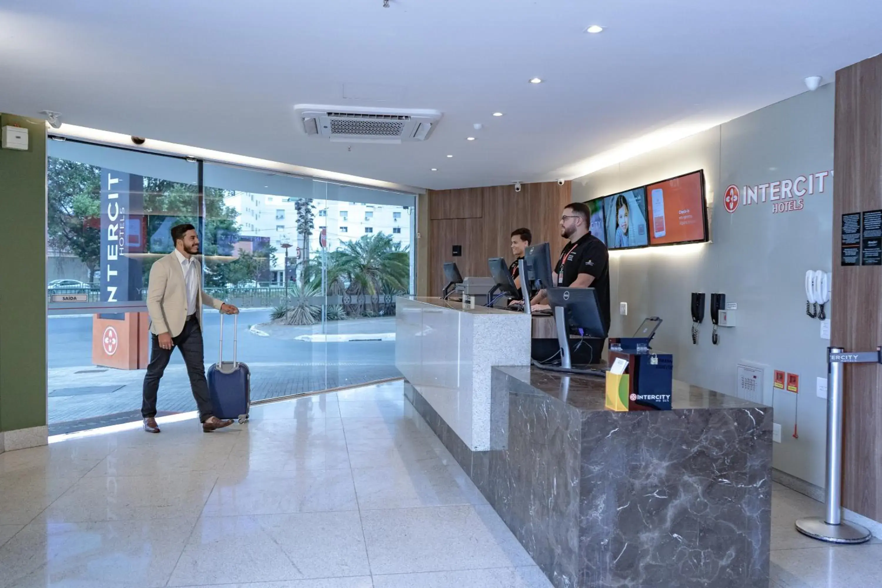 Lobby or reception in Intercity Montes Claros Lobby or reception in Intercity Montes Claros
