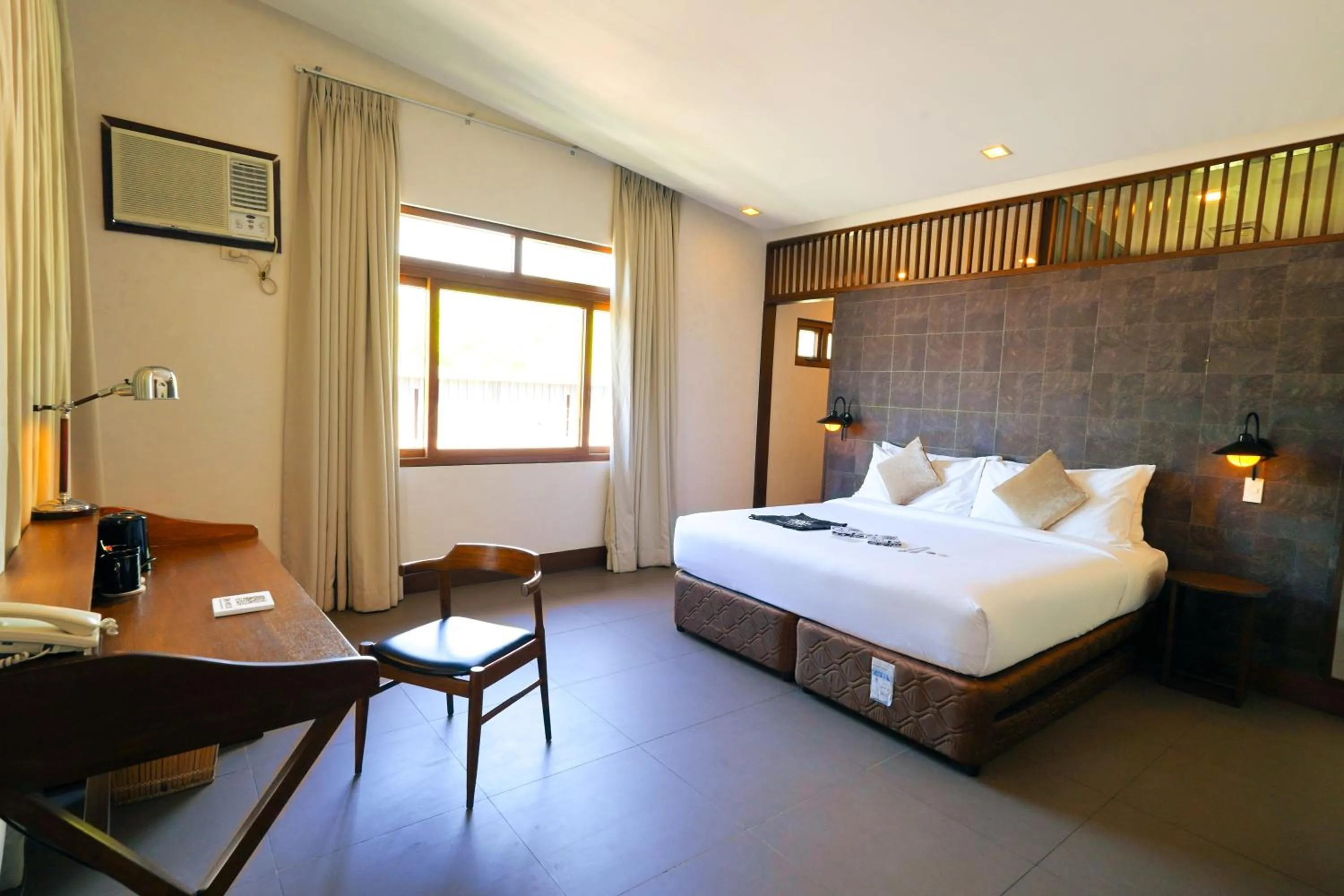 Bed in The Funny Lion - Coron