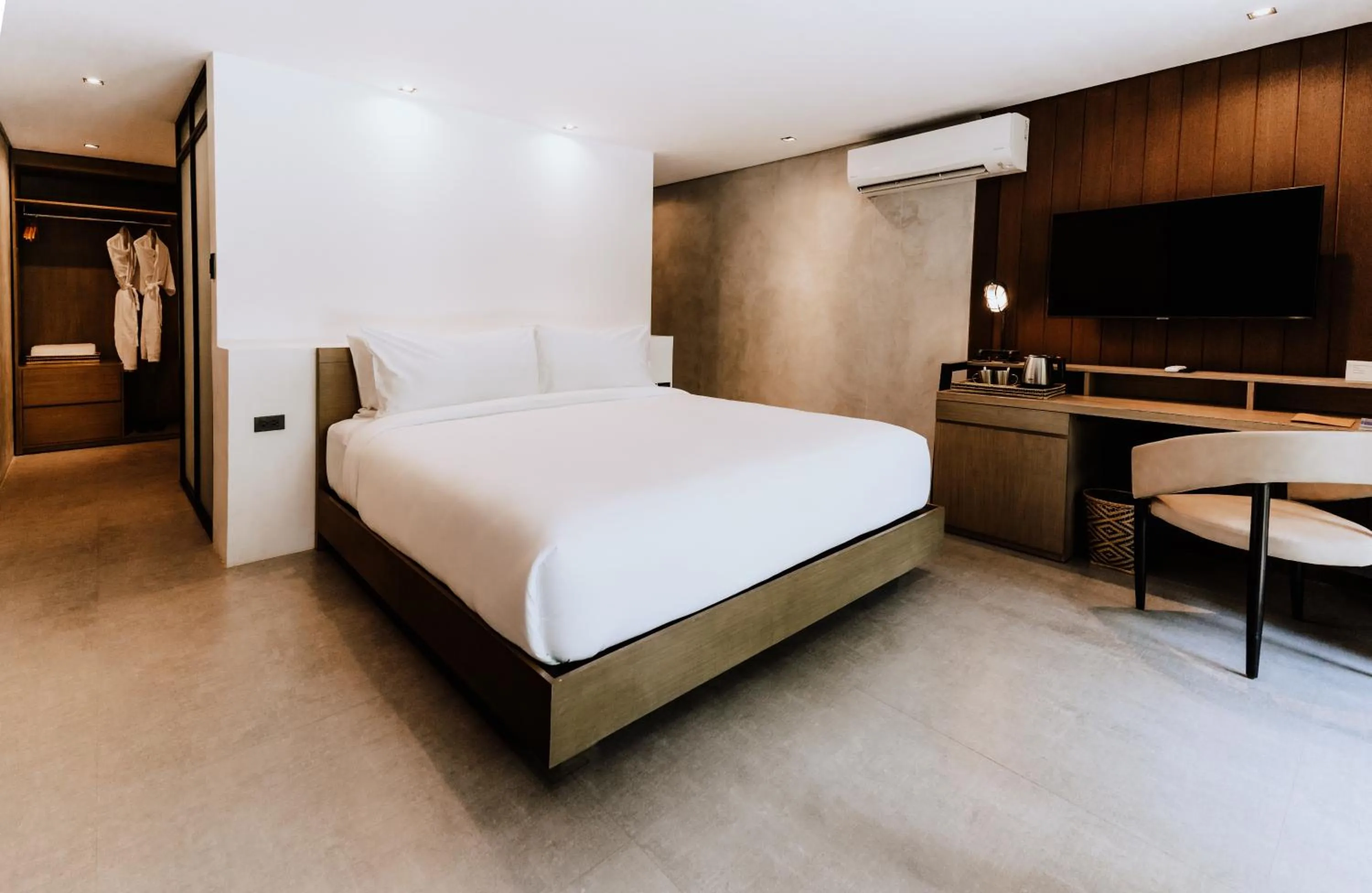 Bed in The Funny Lion - Coron