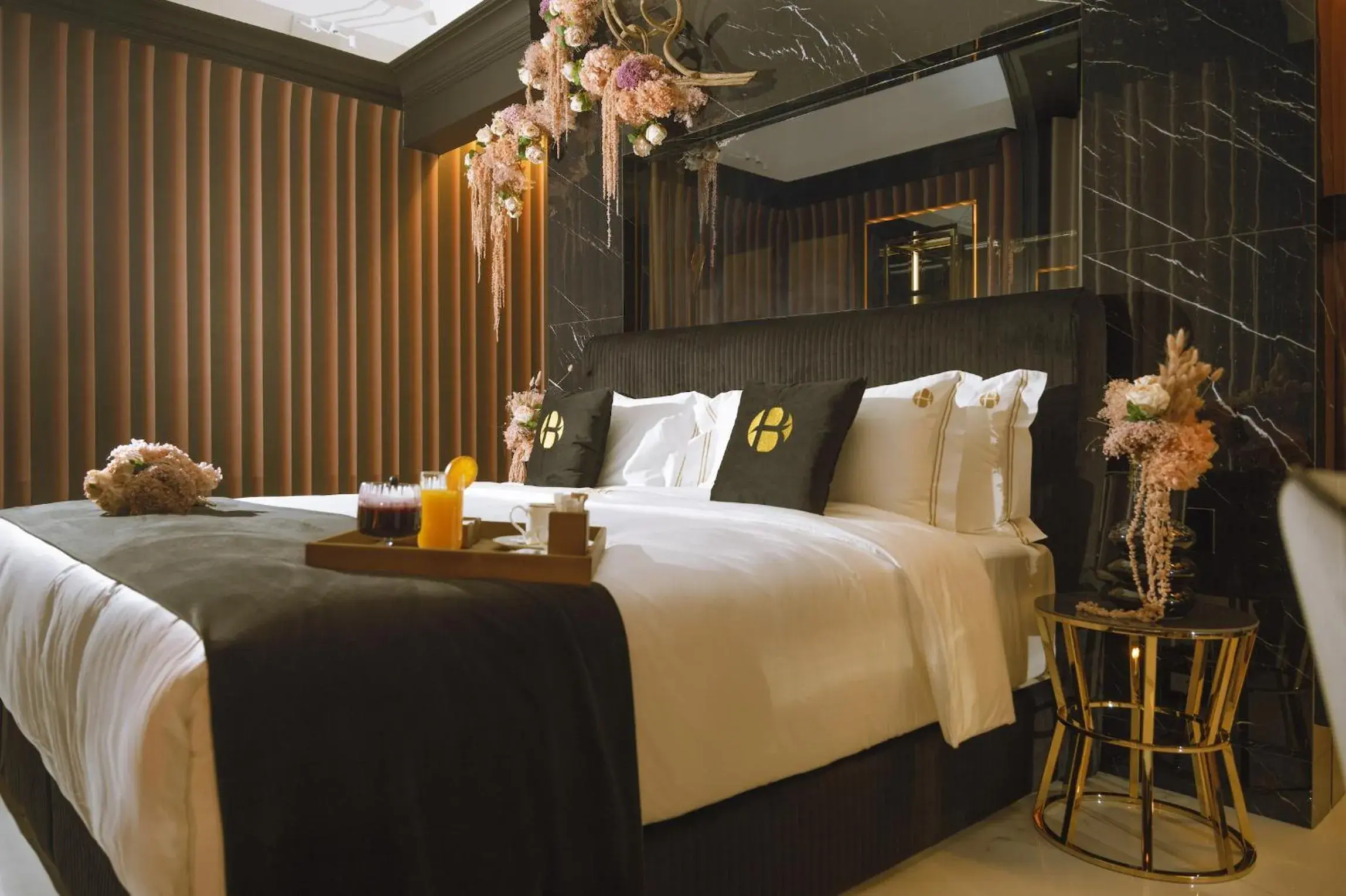 Deluxe Room in Bra Hotel Deluxe Room in Bra Hotel