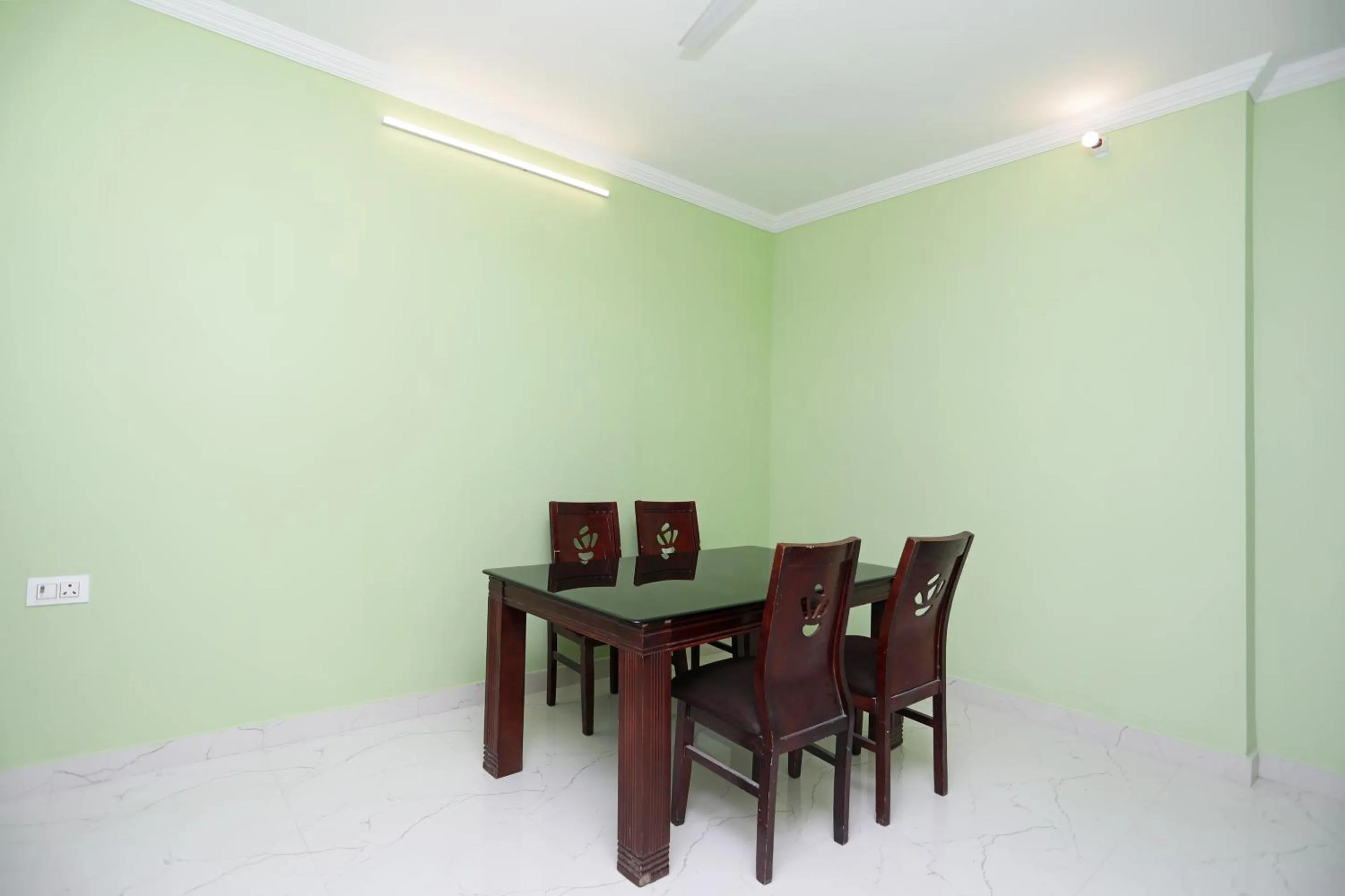 Seating area in Hotel O Greenview Inn