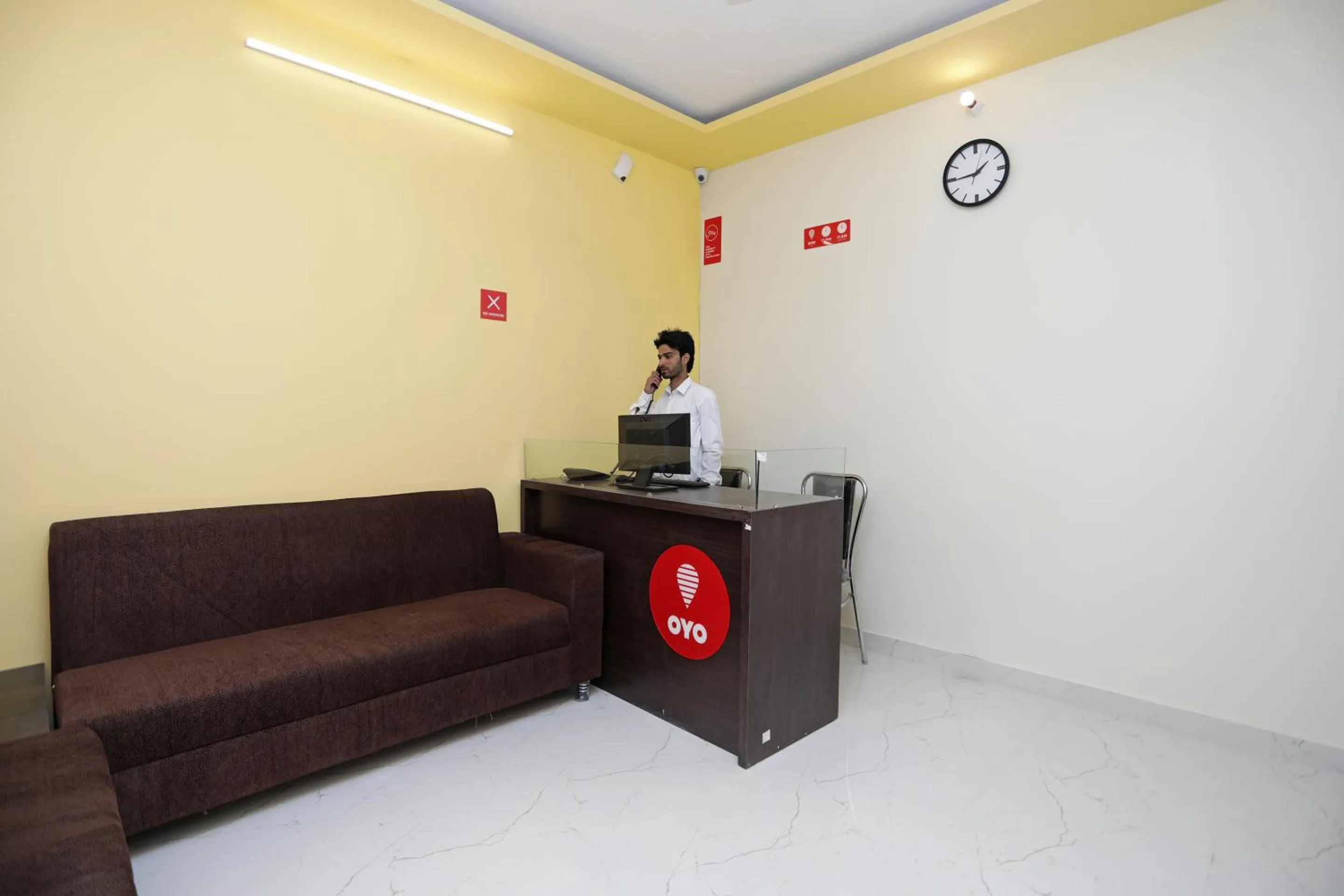 Lobby or reception in Hotel O Greenview Inn