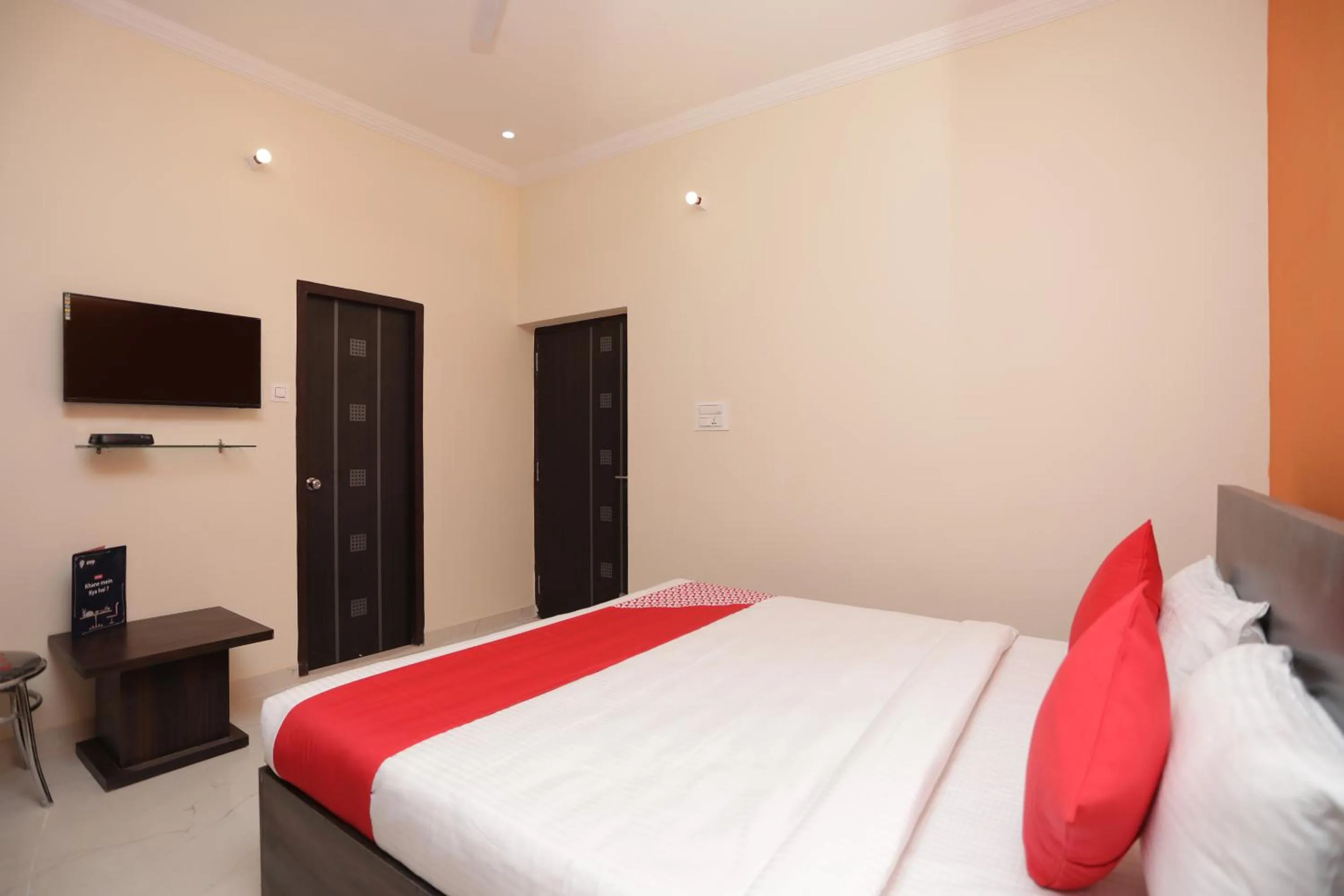 Bedroom, Bed in Hotel O Greenview Inn