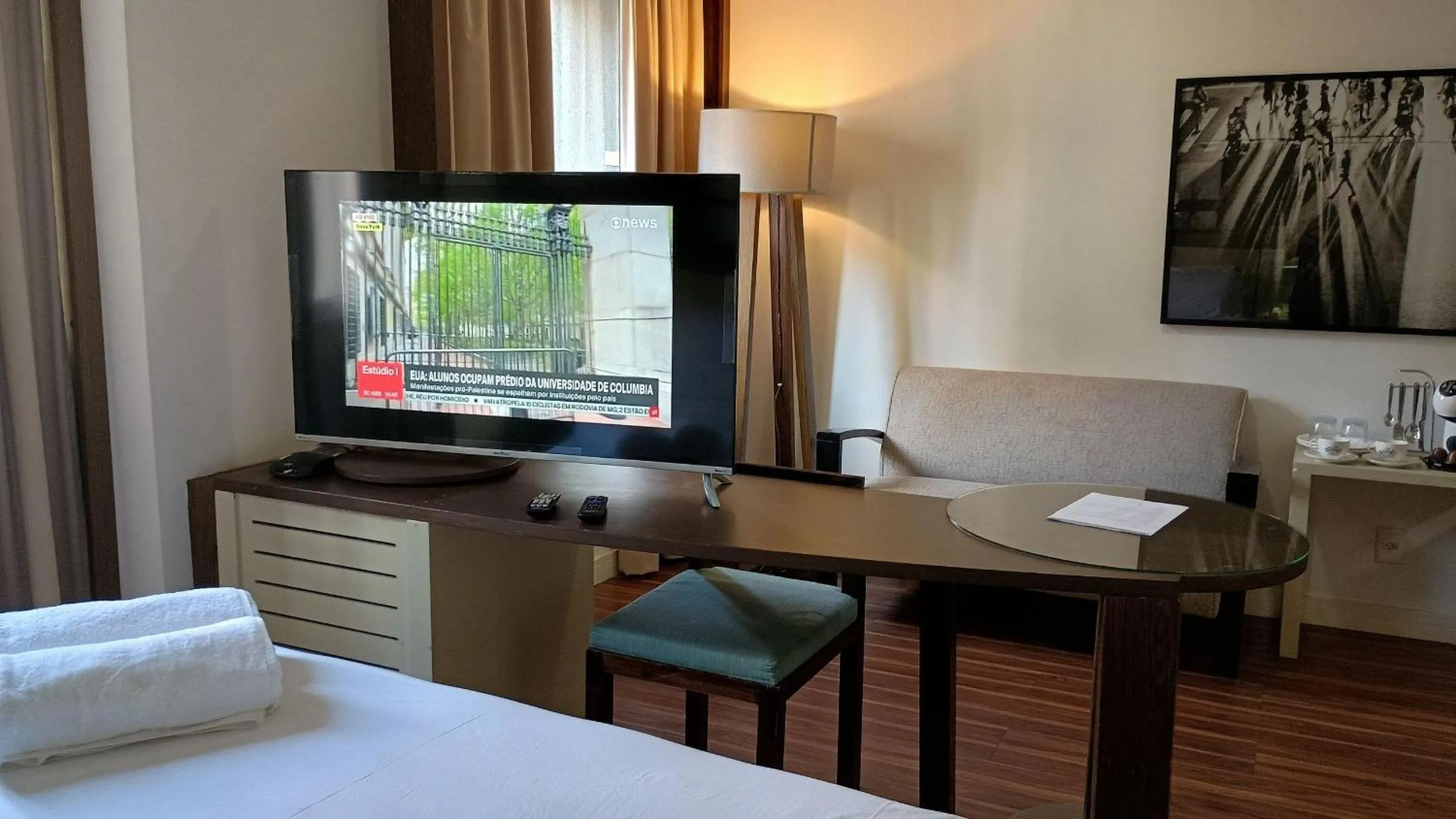 Seating area in Get a Flat 1303 - Aconchegante - Jardins