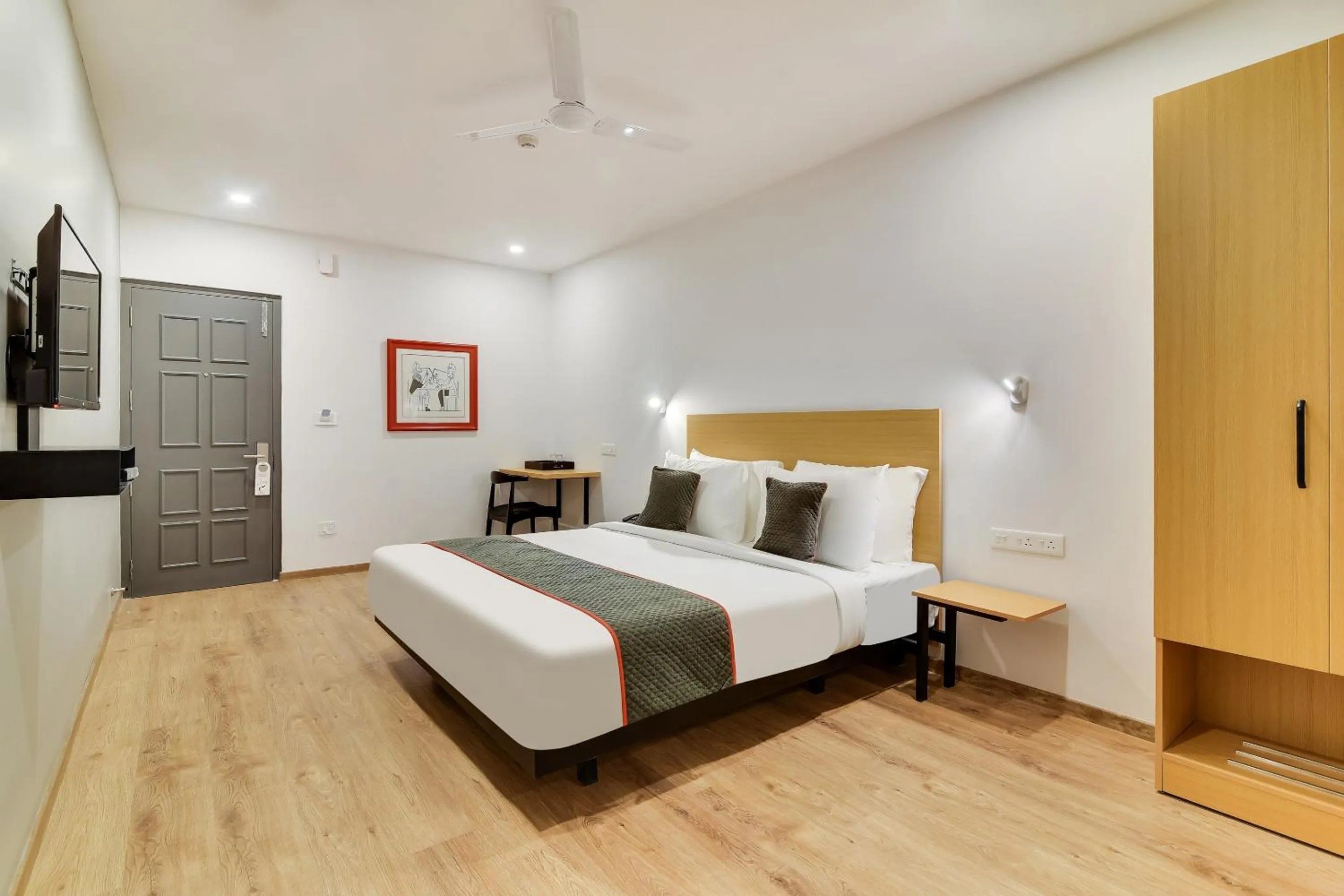 Bedroom, Bed in Townhouse Kovilambakkam