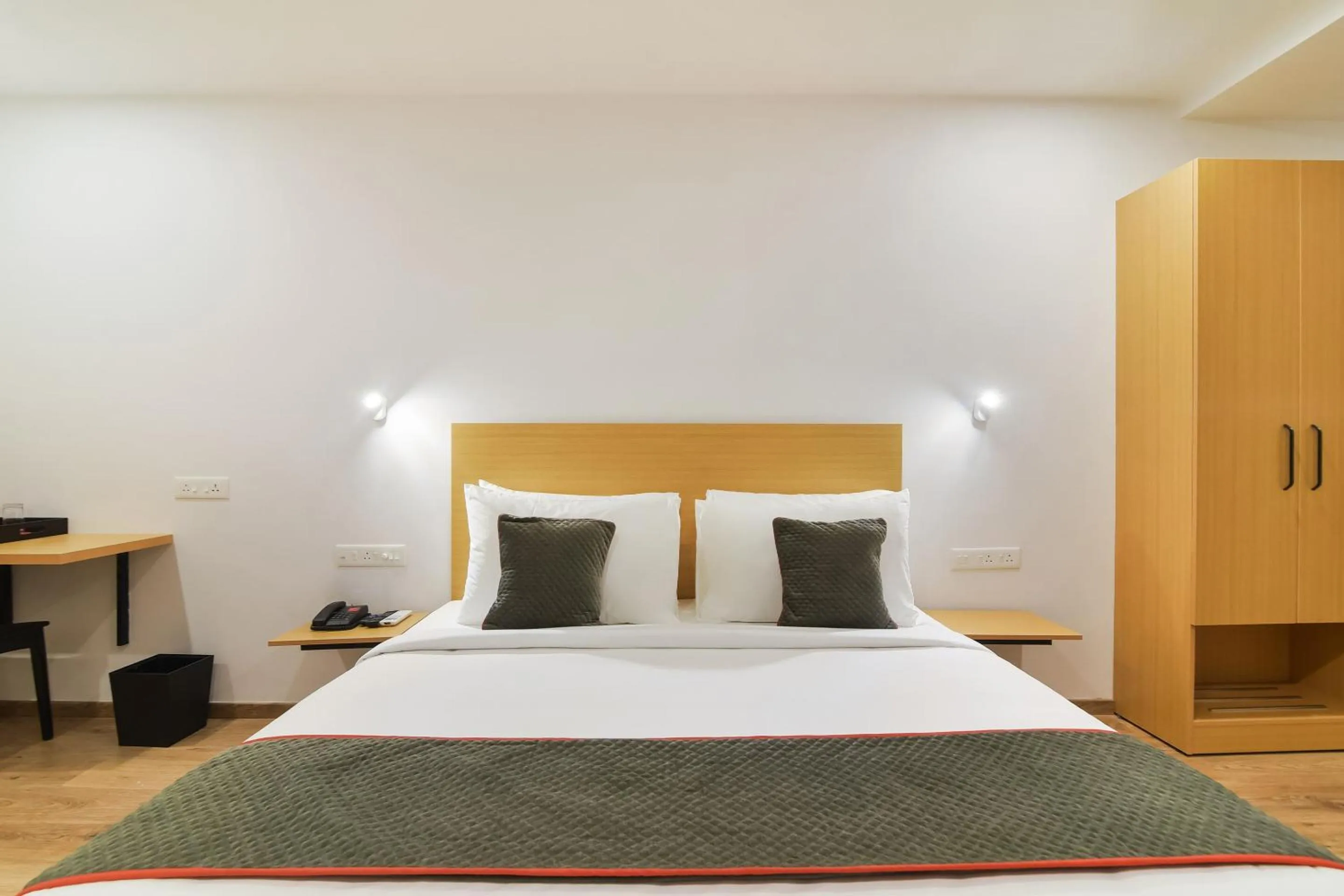 Bedroom, Bed in Townhouse Perfect Stay Near Kauvery Hospital