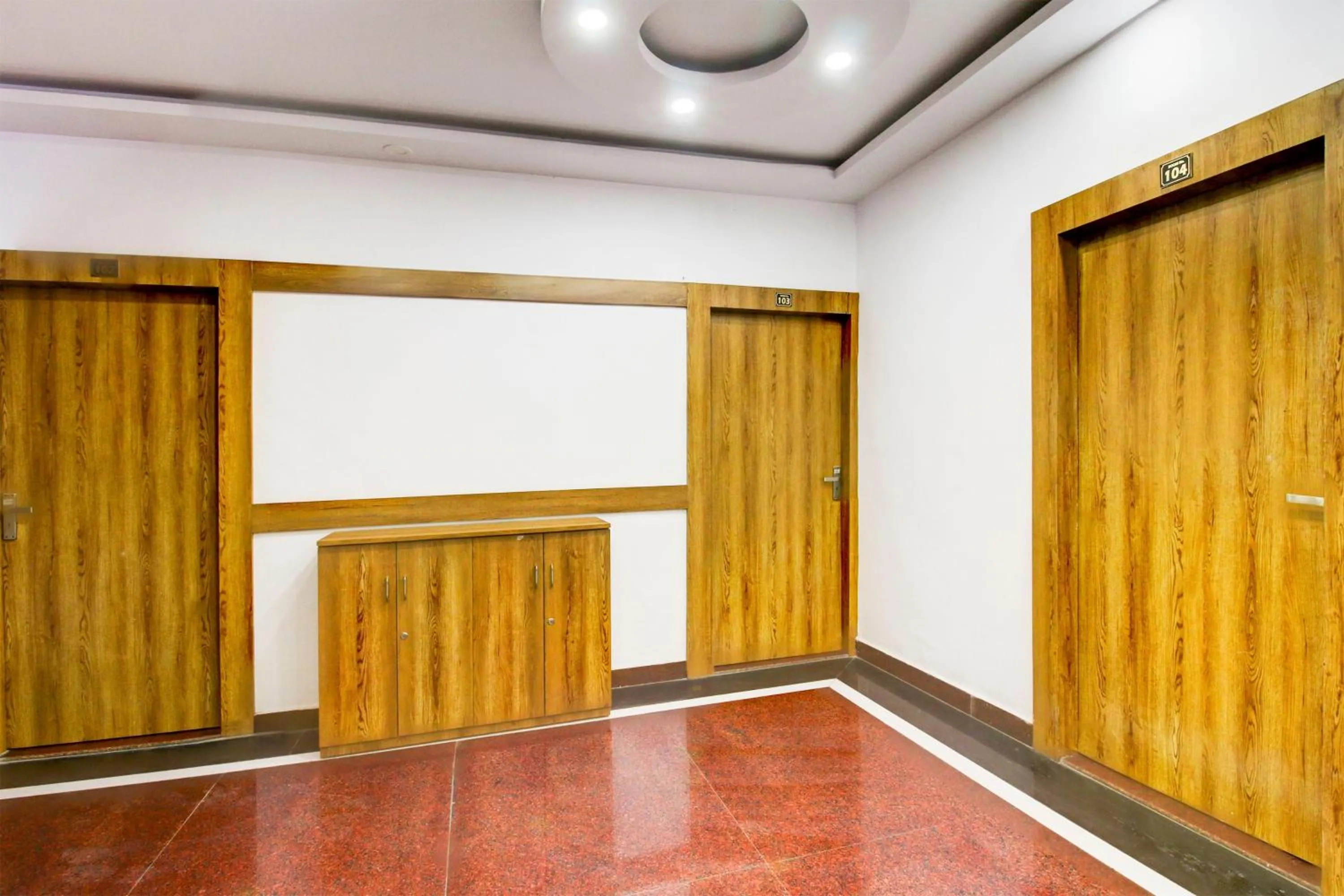 Lobby or reception in Hotel O Lake Link