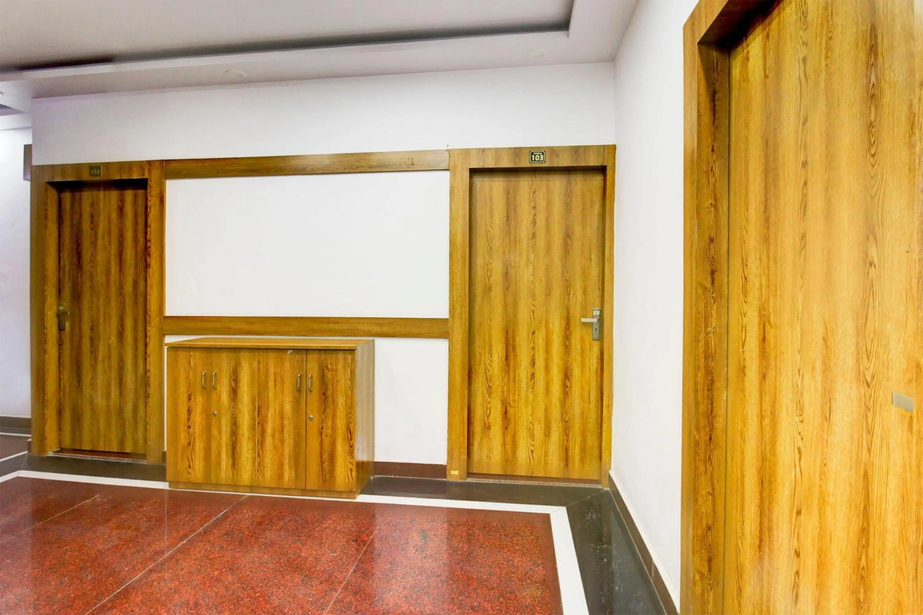 Lobby or reception in Hotel O Lake Link